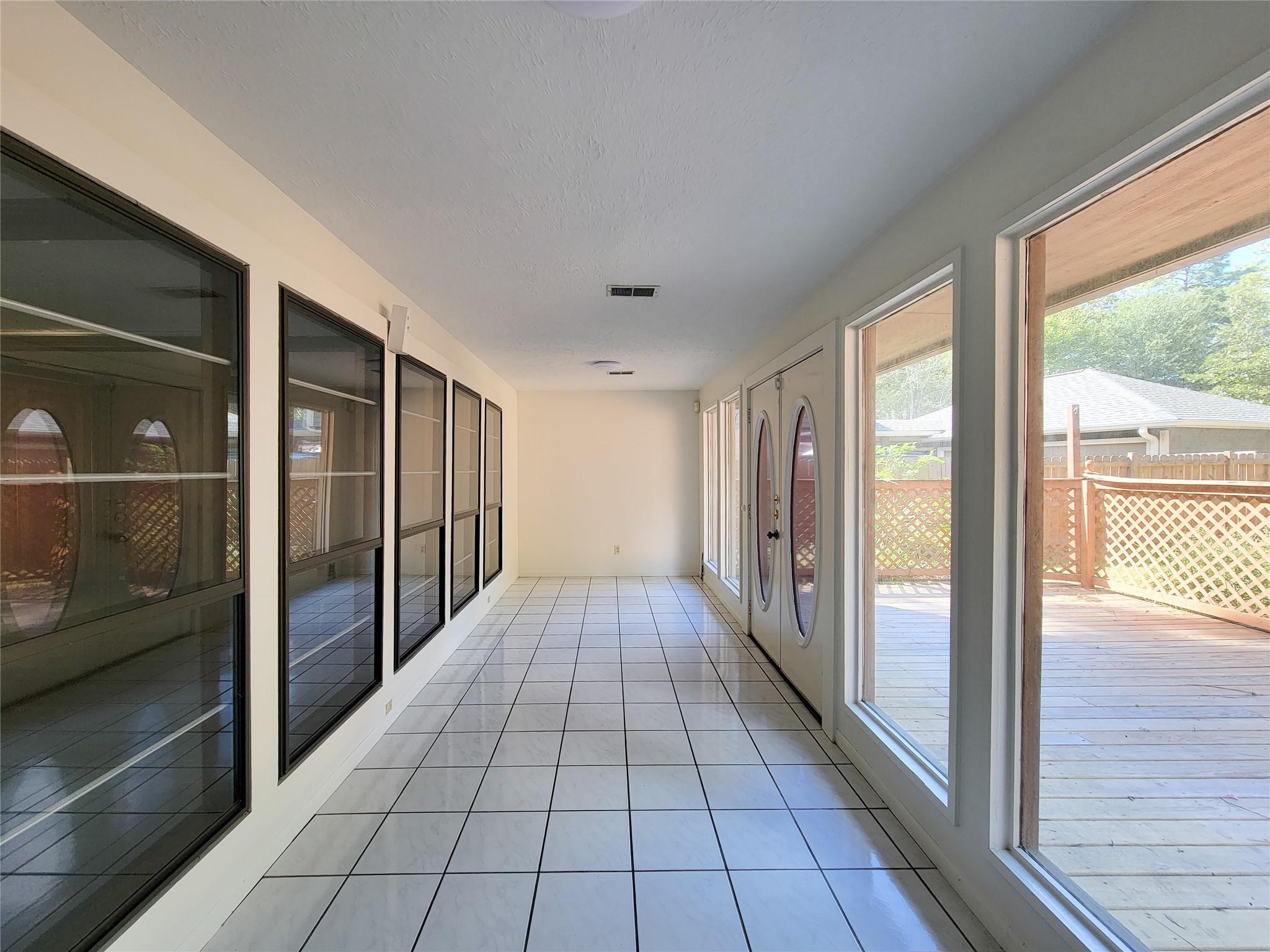 2055 Riverlawn Property Photo 43