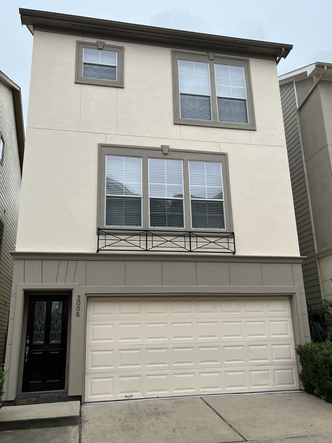 3006 Clearview Circle Street Property Photo
