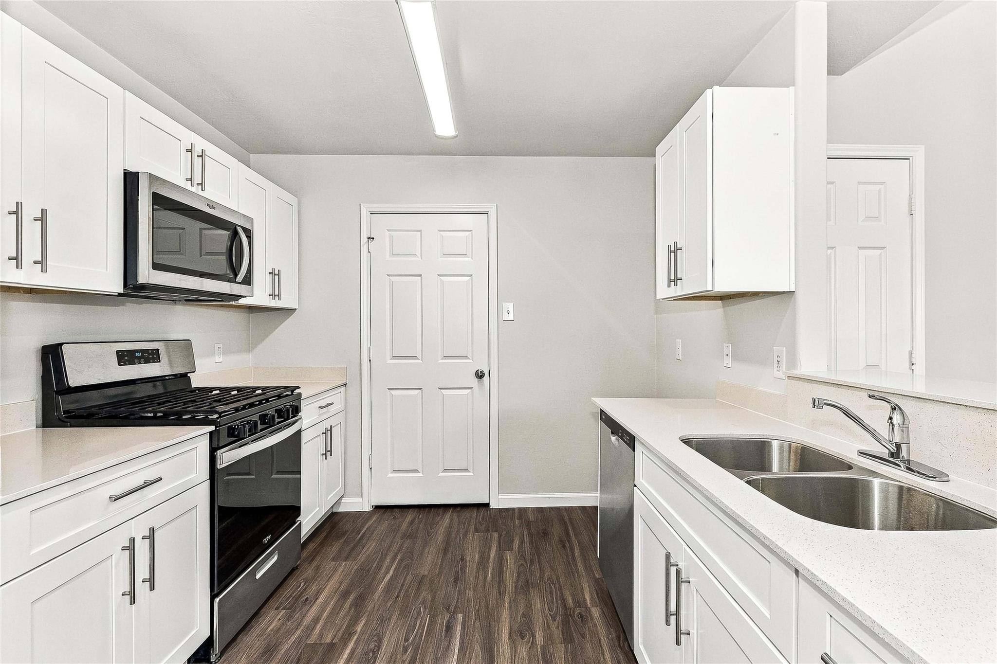 13005 Lexa Manor Property Photo 3
