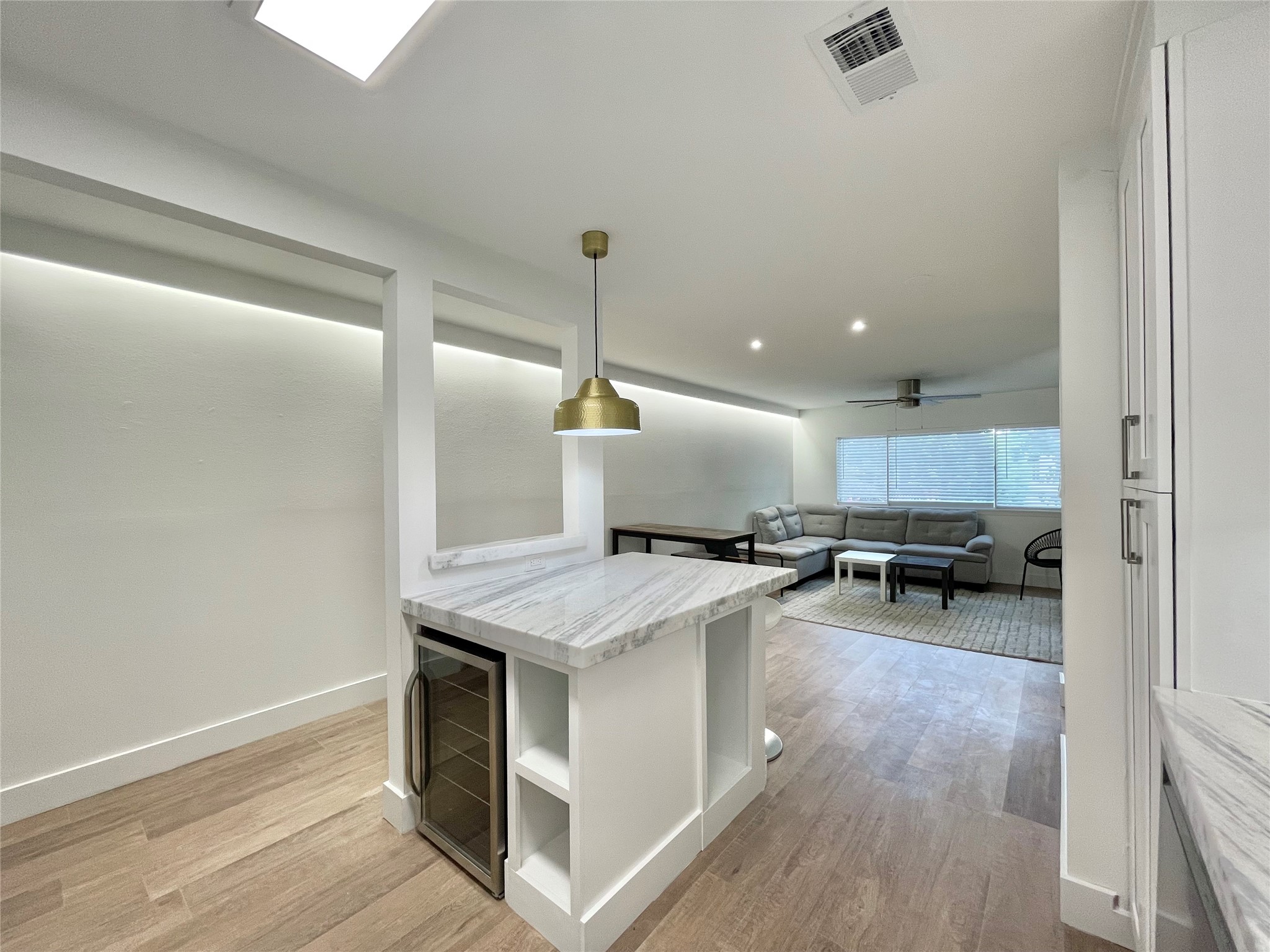 614 Kipling St Street G8 Property Photo 3
