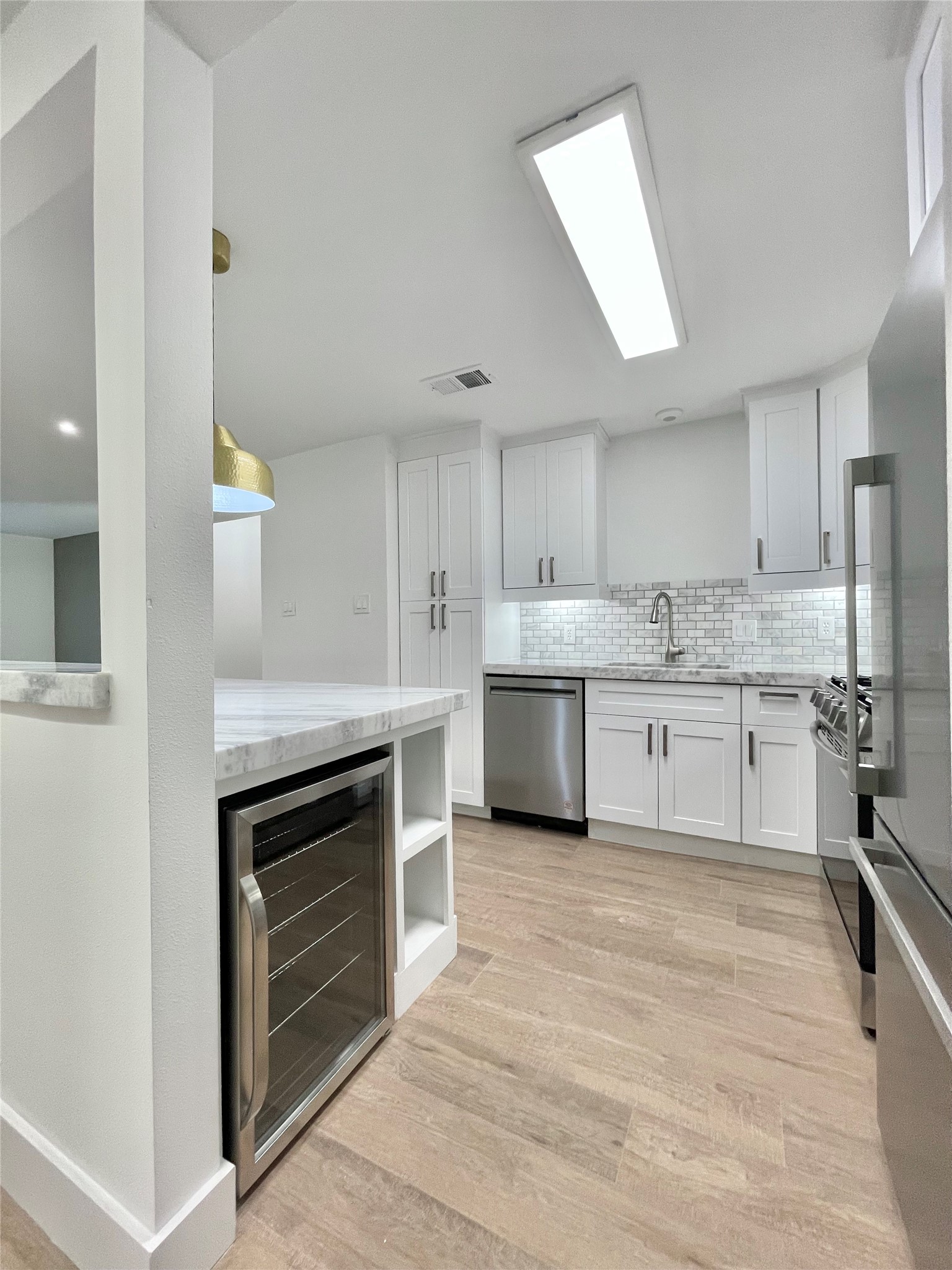 614 Kipling St Street G8 Property Photo 7