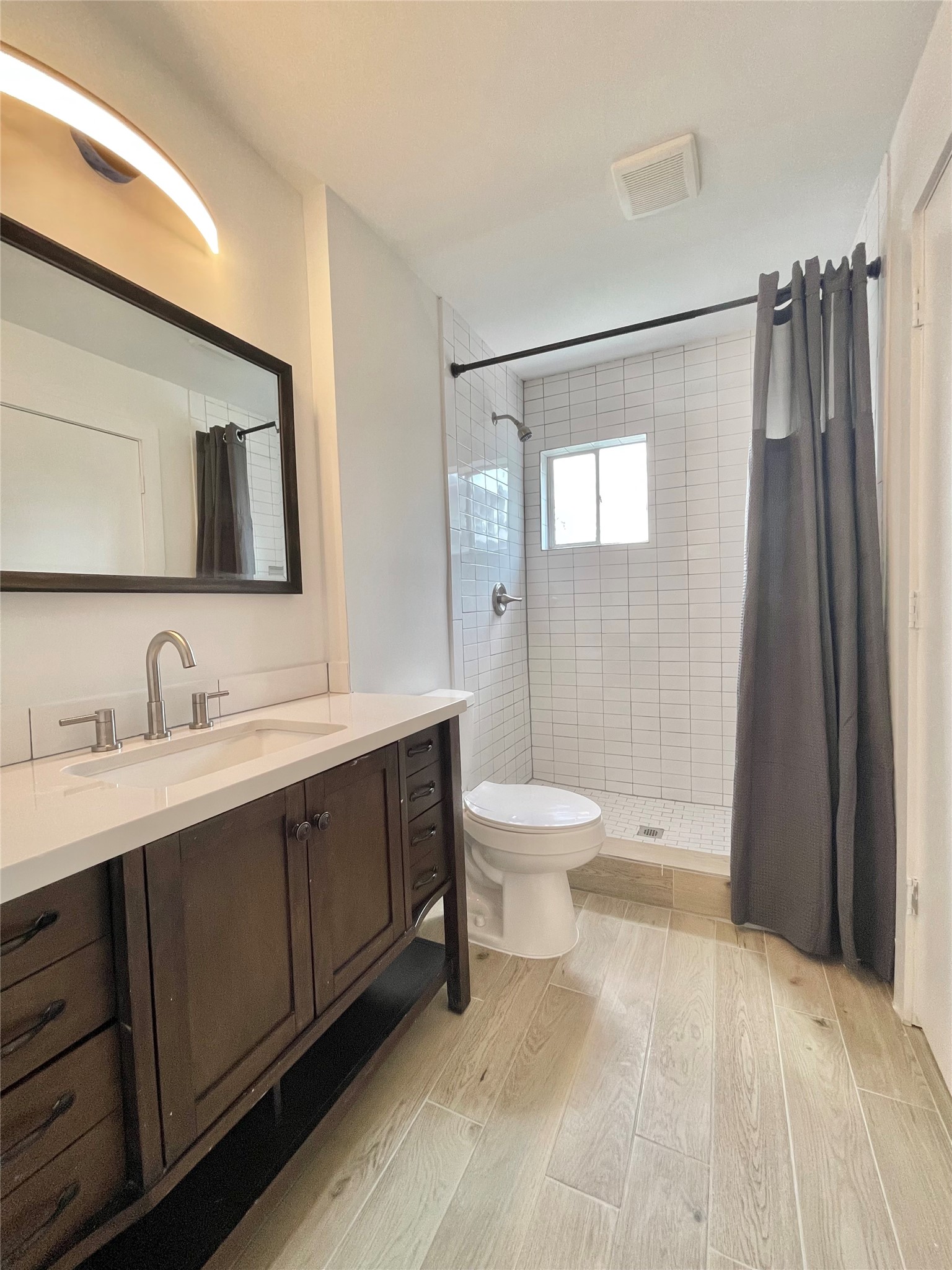 614 Kipling St Street G8 Property Photo 14