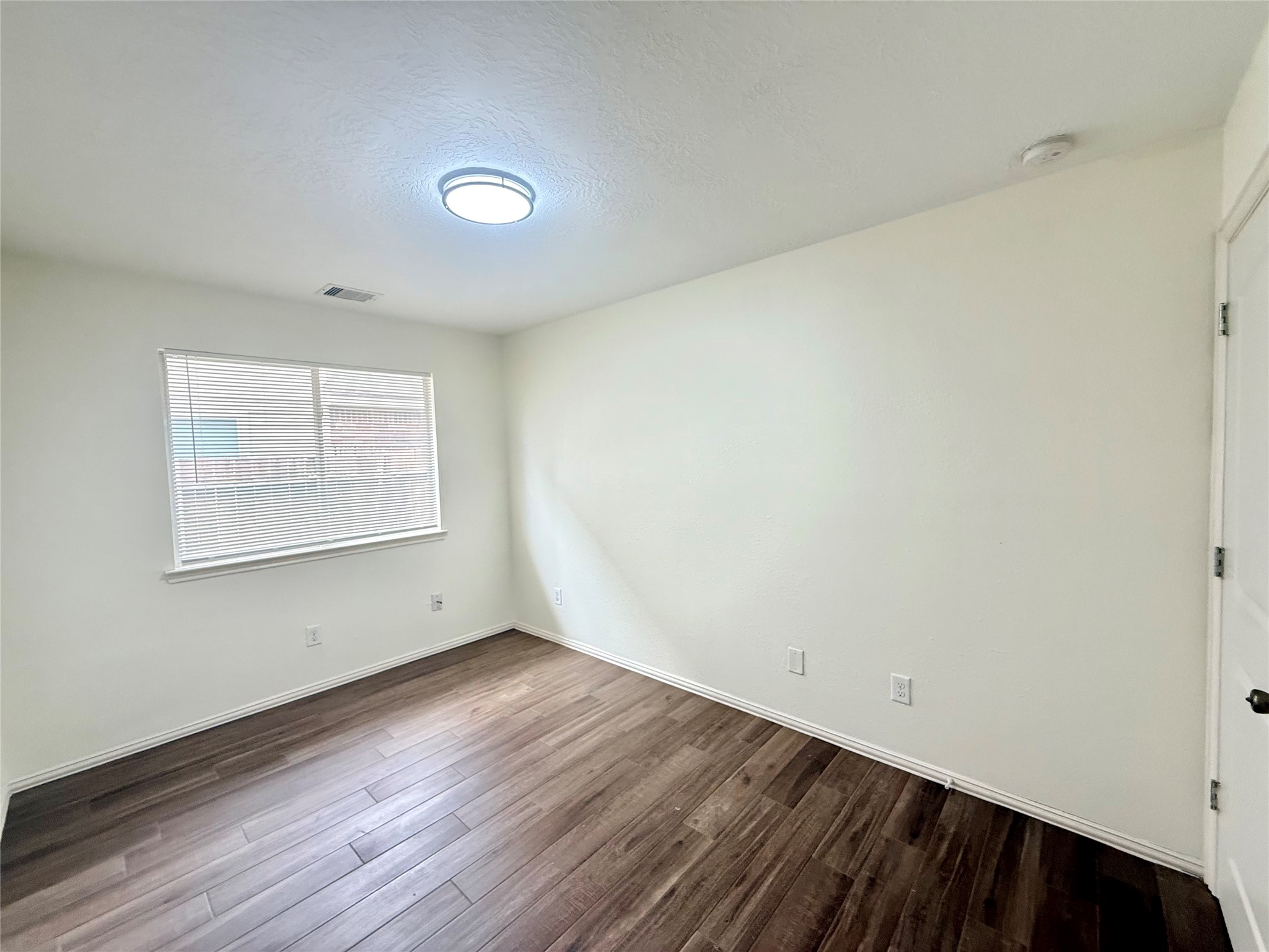 21927 Octavia Way Property Photo 9