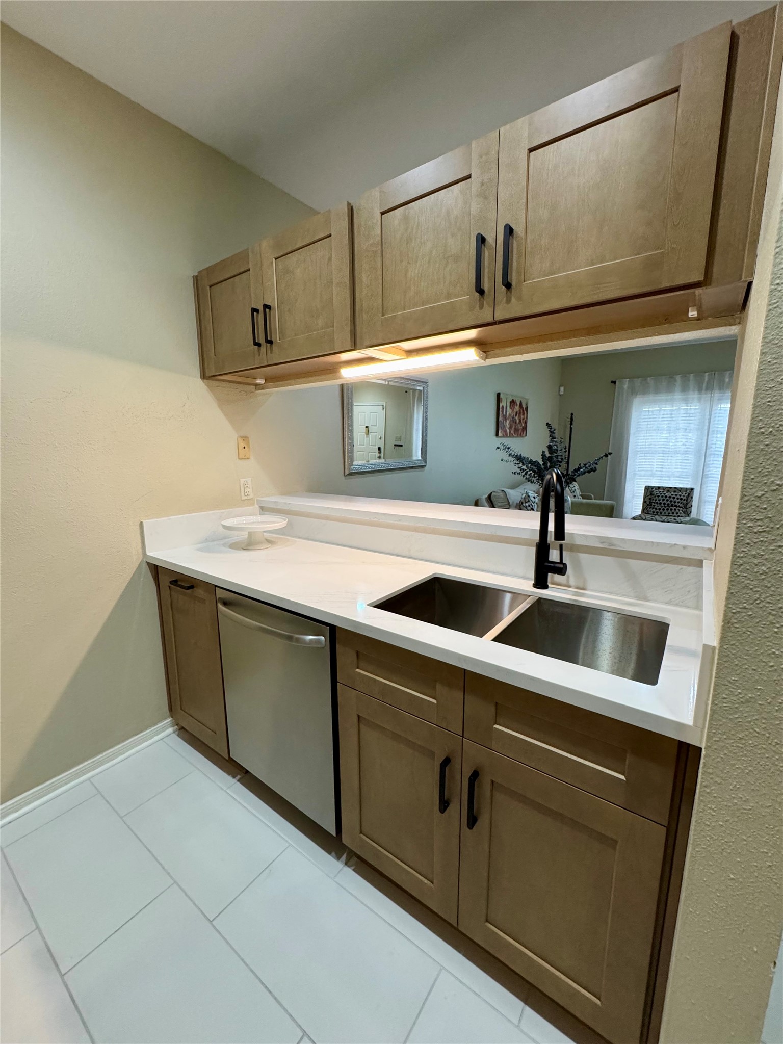 8055 Cambridge Street 19 Property Photo 12