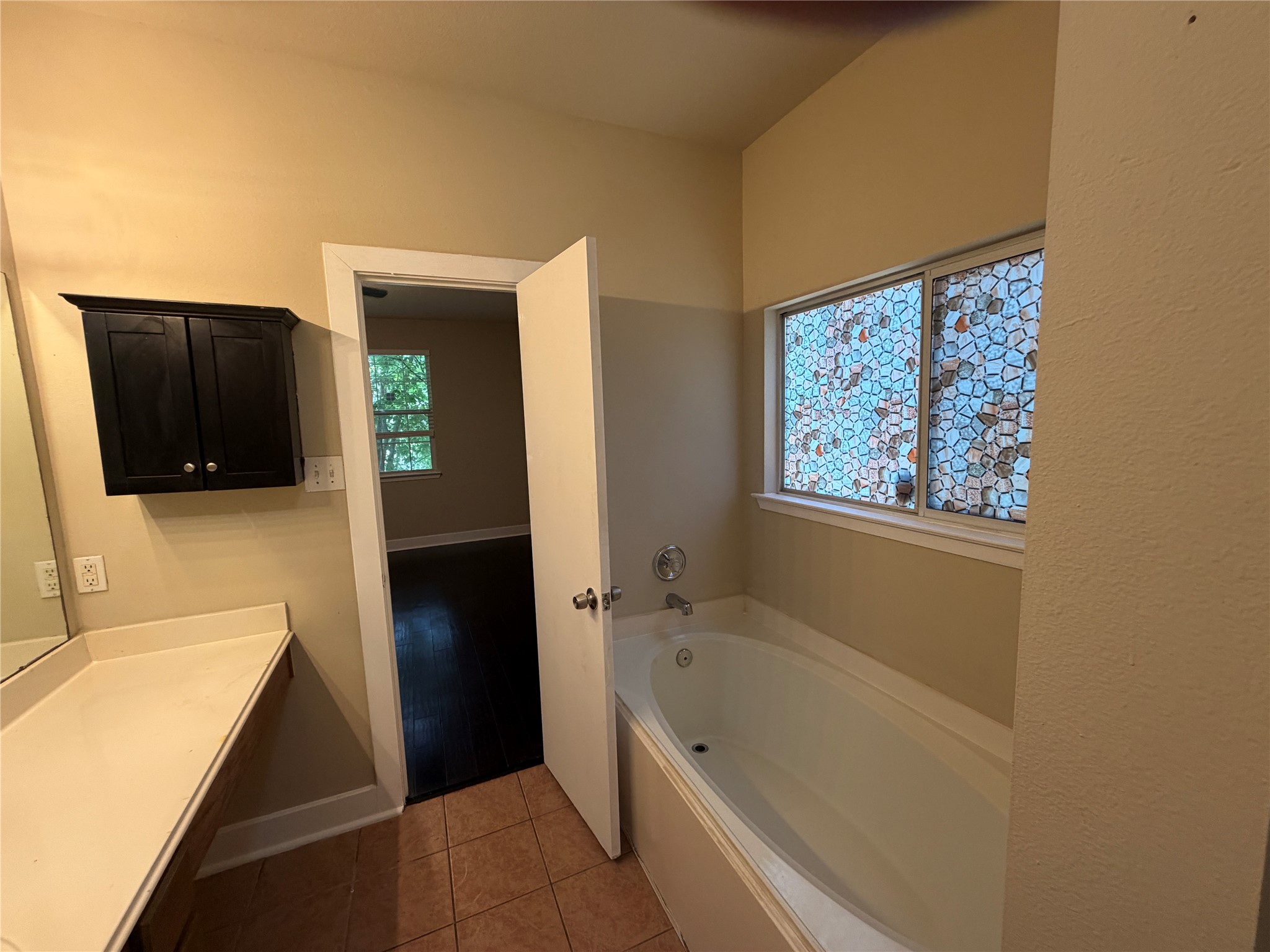 11736 Chanteloup Drive Property Photo 14