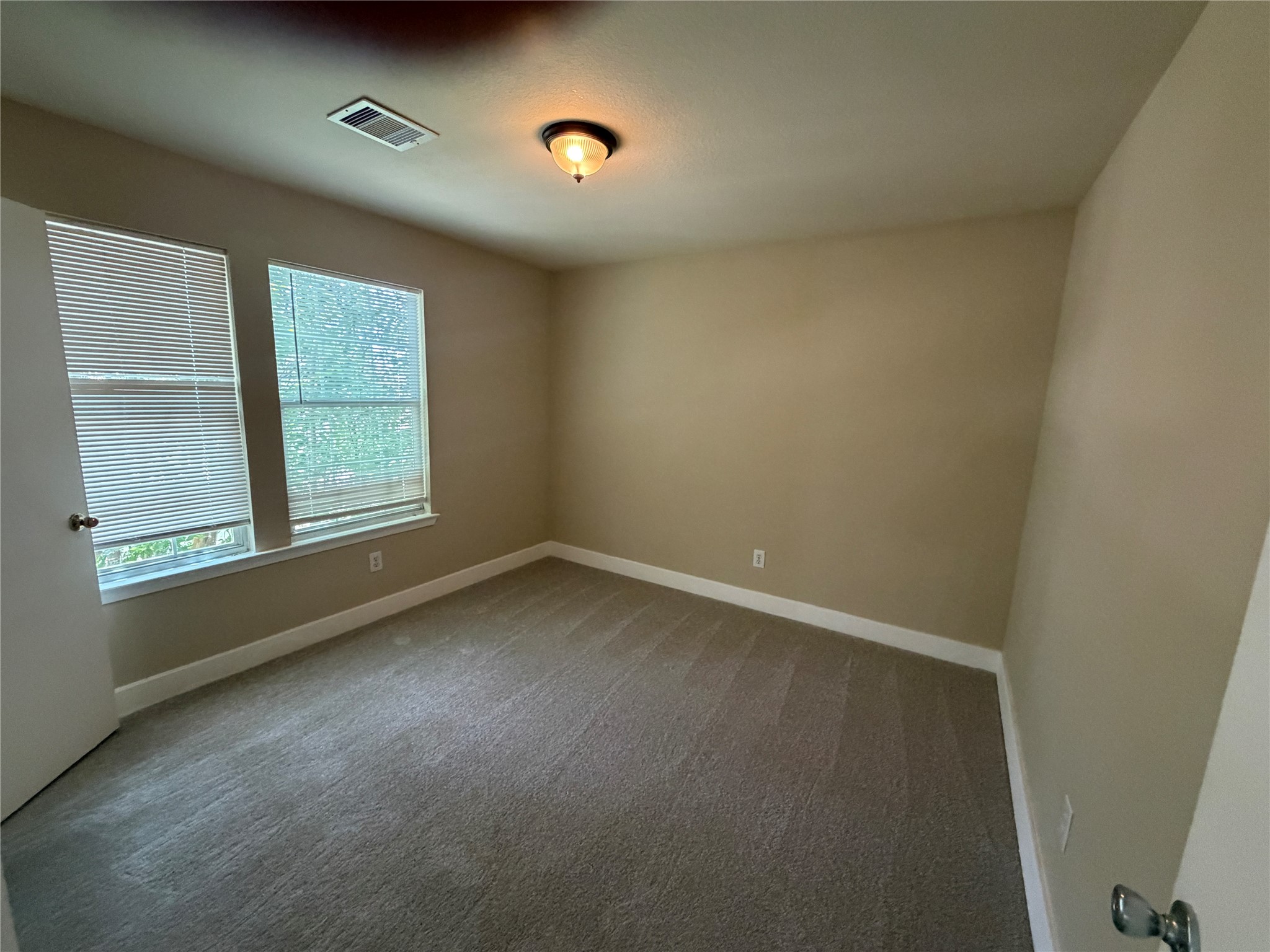 11736 Chanteloup Drive Property Photo 18