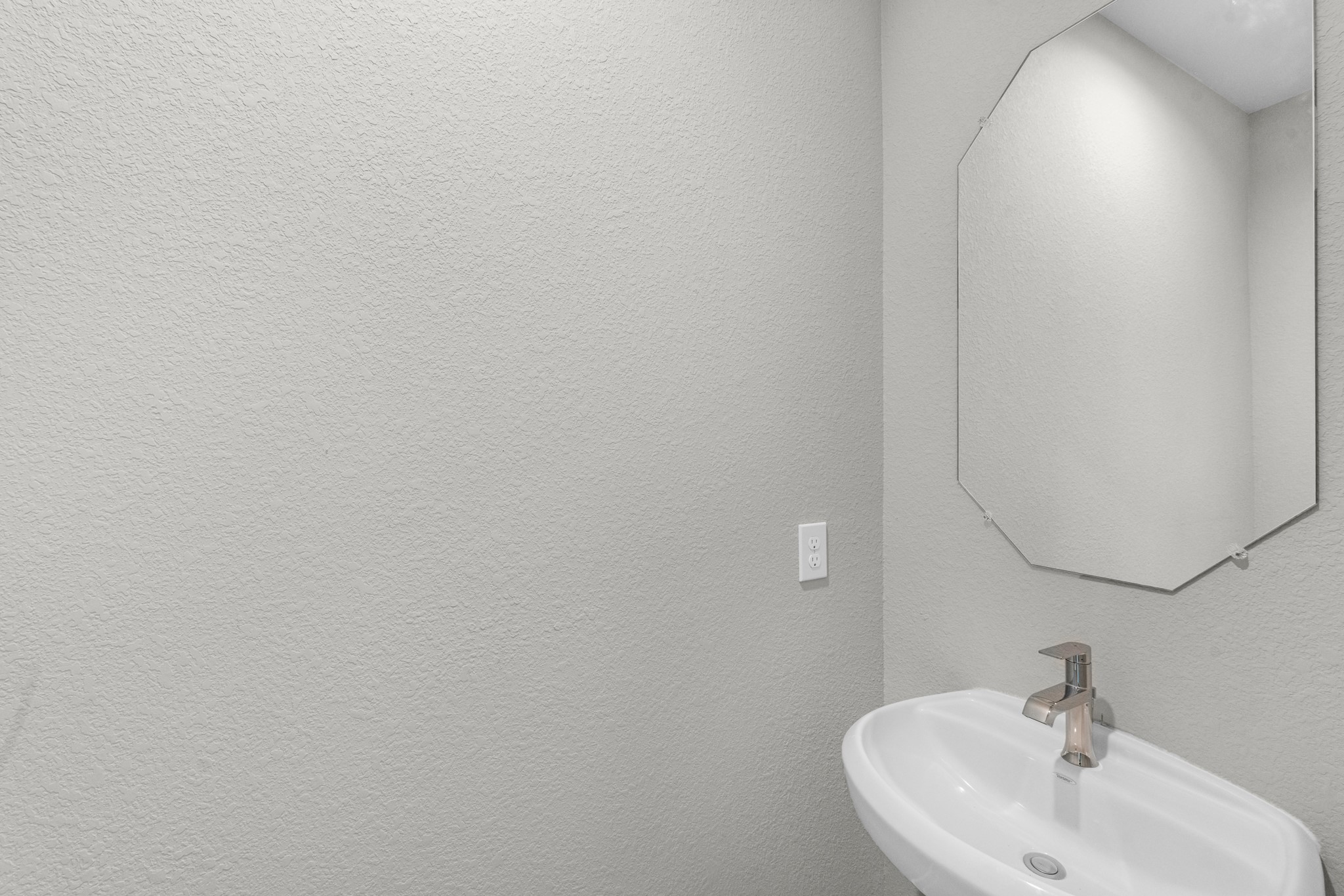 18918 Baldcypress Basin Lane Property Photo 9