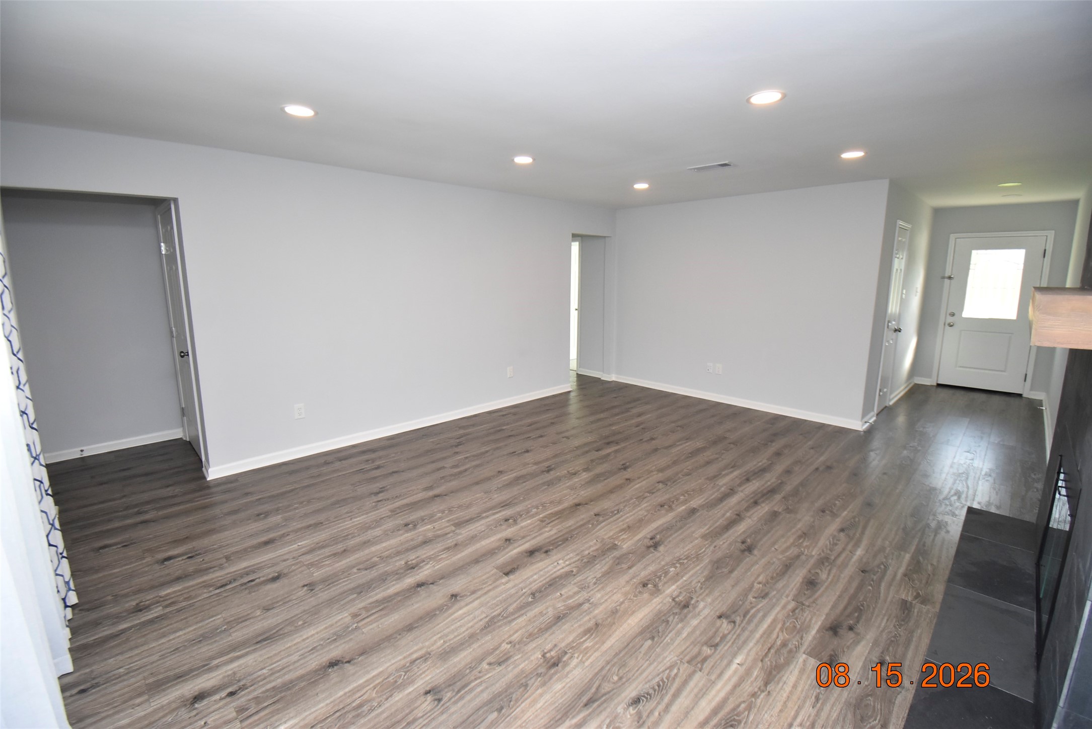 15711 Blackhawk Boulevard Property Photo 2