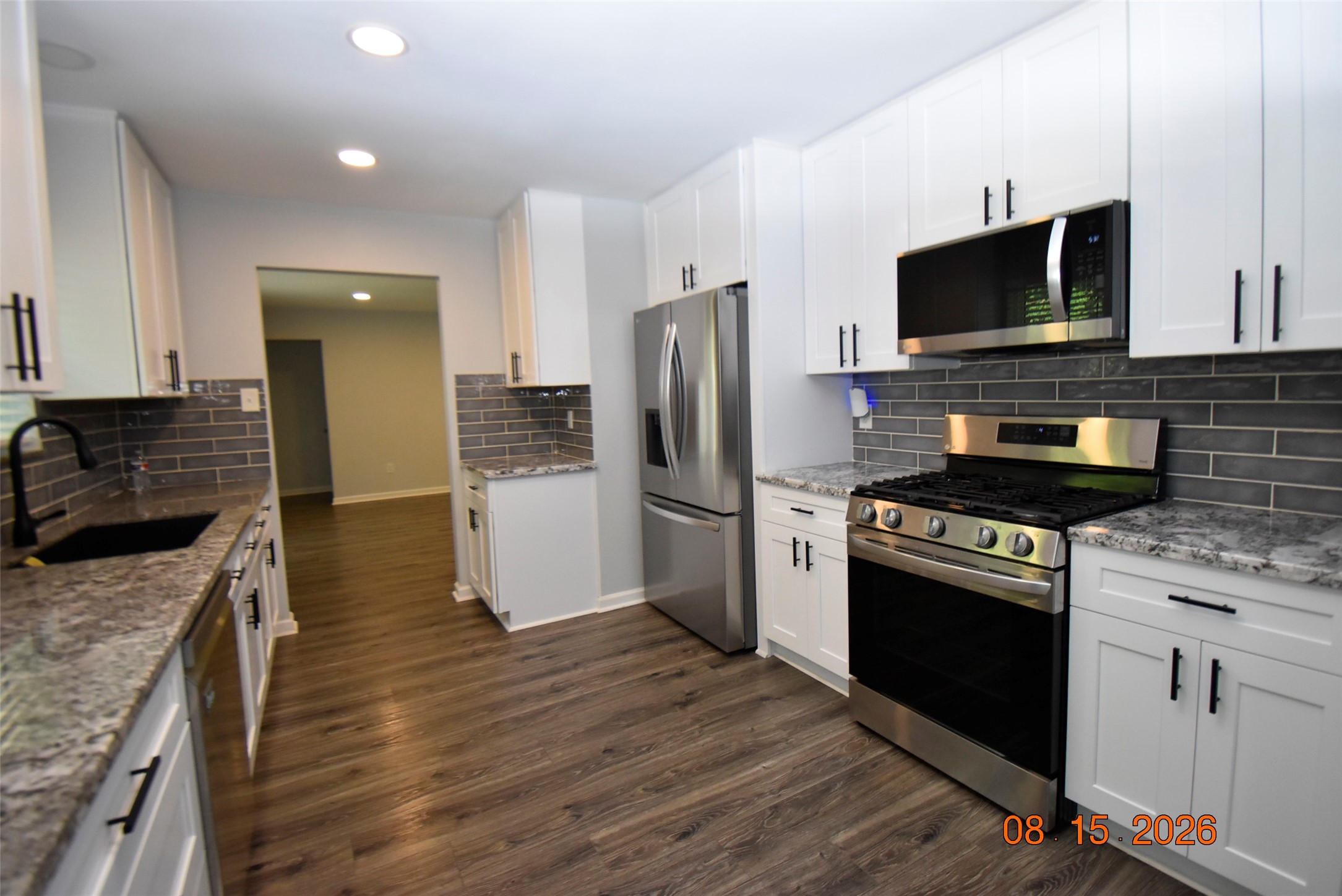 15711 Blackhawk Boulevard Property Photo 5
