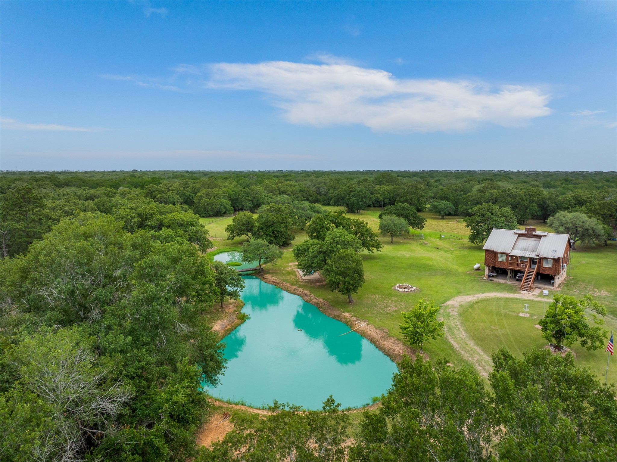 1085 Reeves Road Property Photo 25