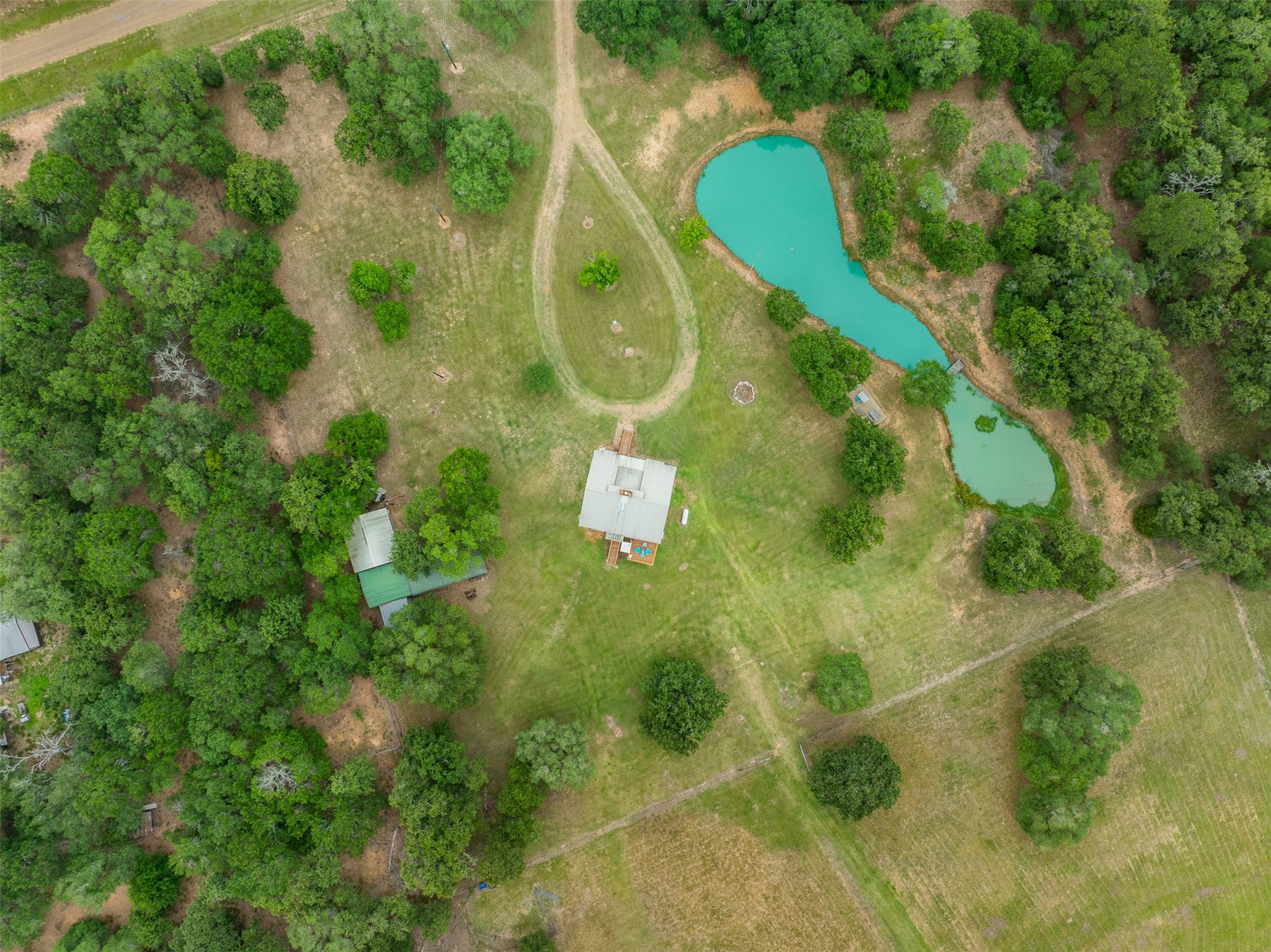 1085 Reeves Road Property Photo 26