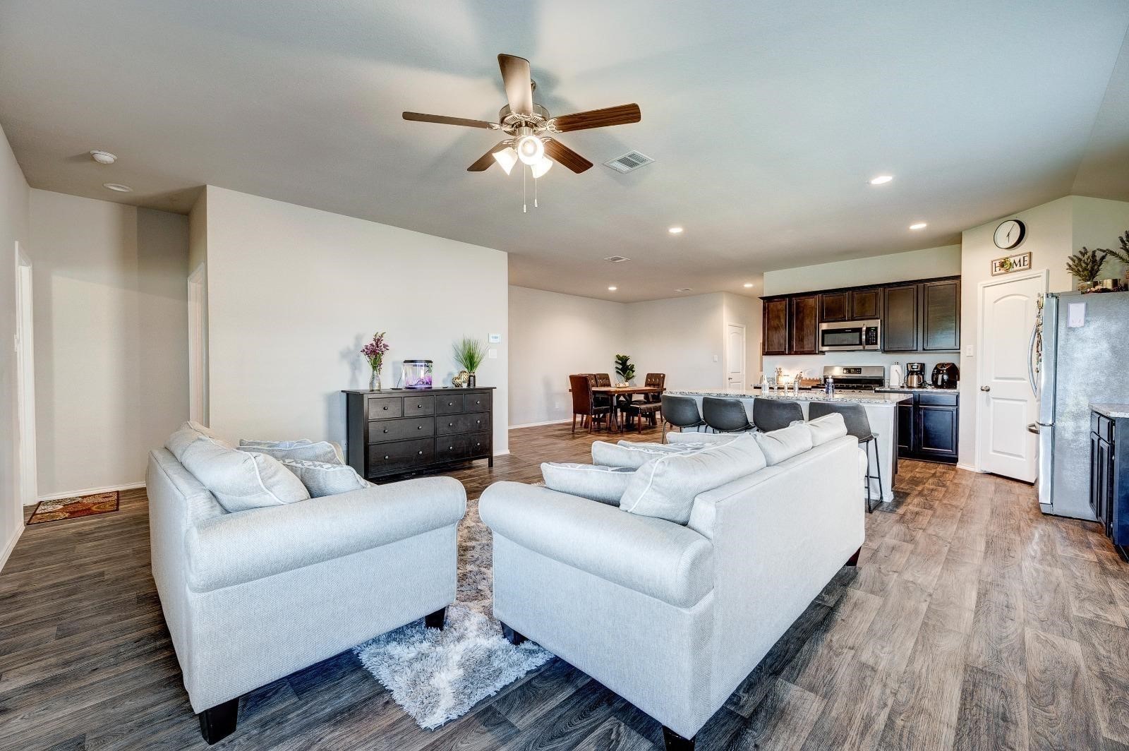 22635 Busalla Trail Property Photo 6