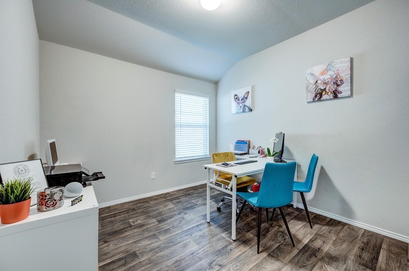 22635 Busalla Trail Property Photo 11