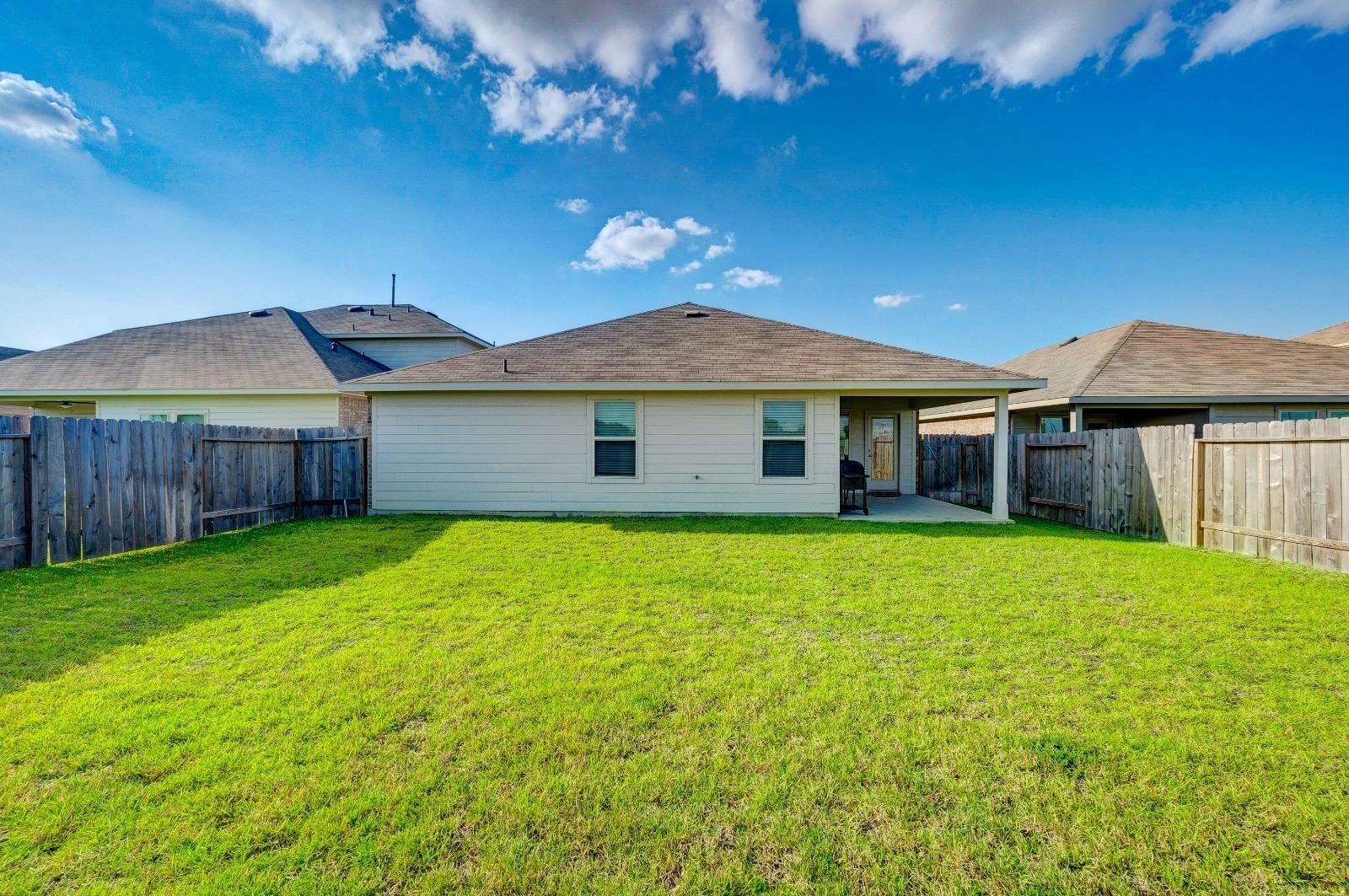 22635 Busalla Trail Property Photo 15