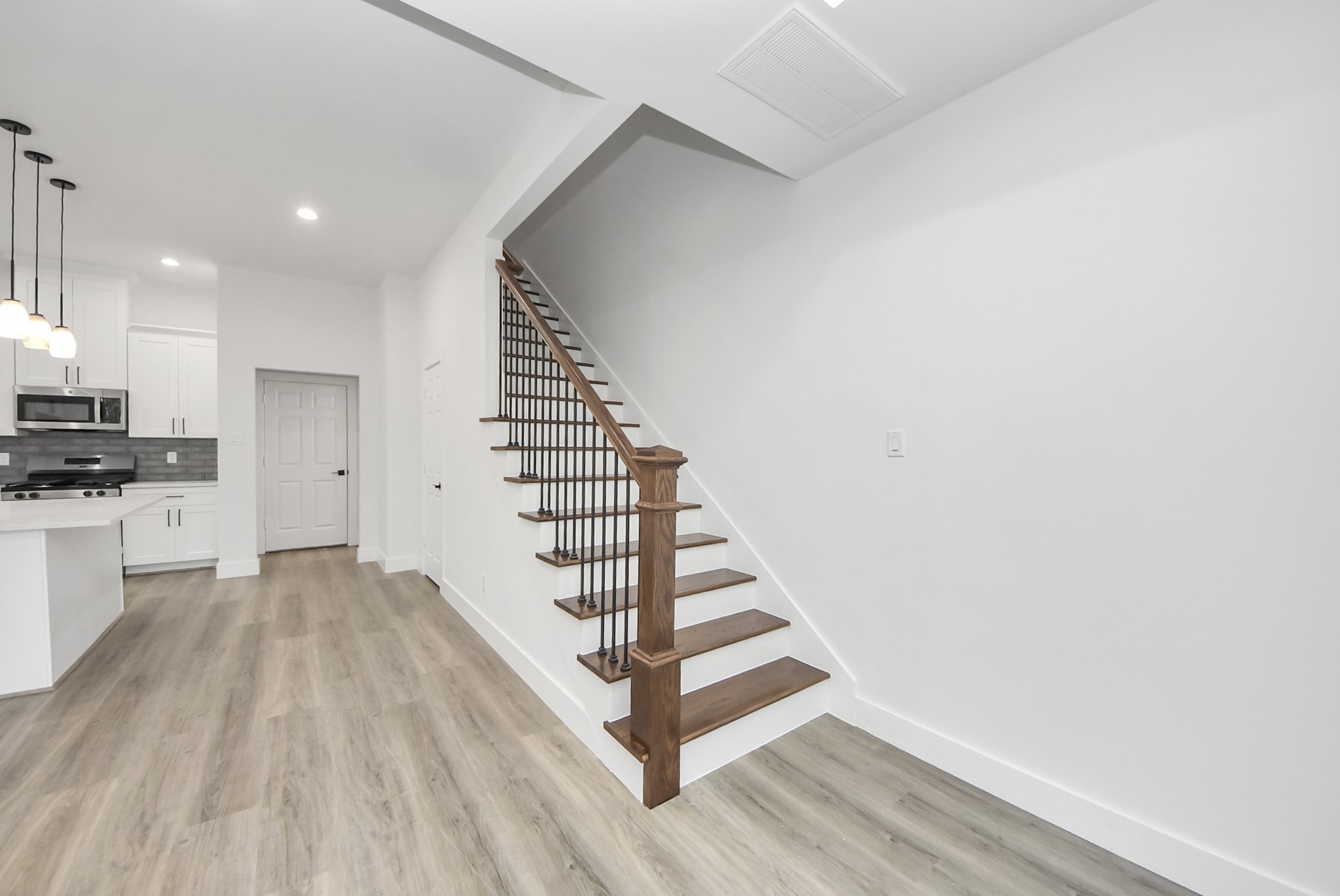 4409 Mallow Street Property Photo 16