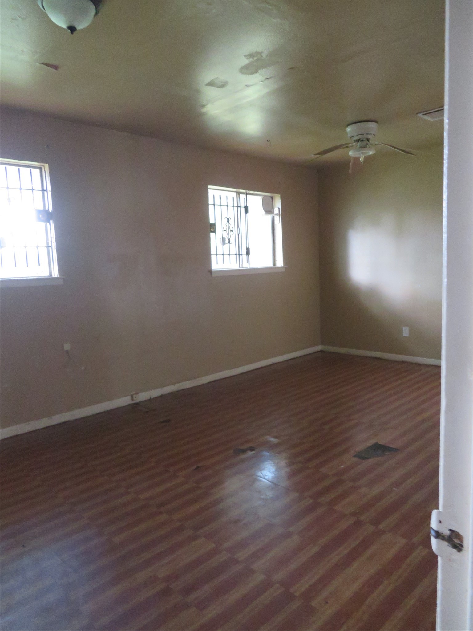 827 Marcolin Street Property Photo 13