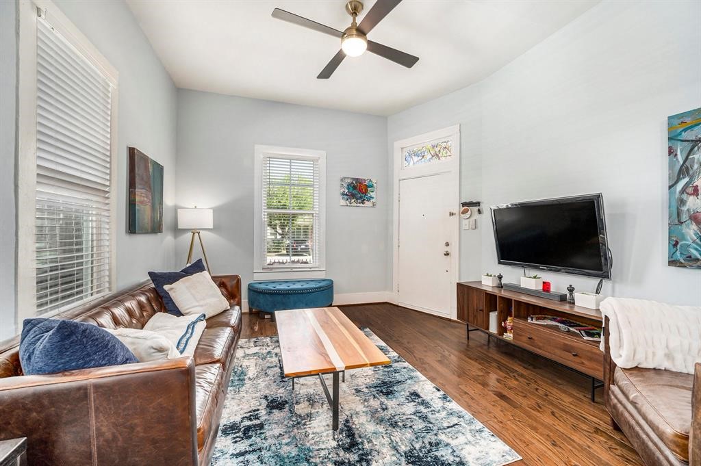 1317 Summer Street Property Photo 3