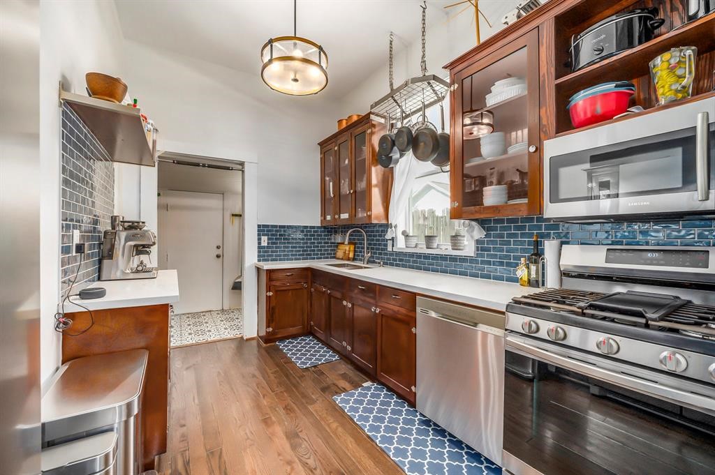 1317 Summer Street Property Photo 7