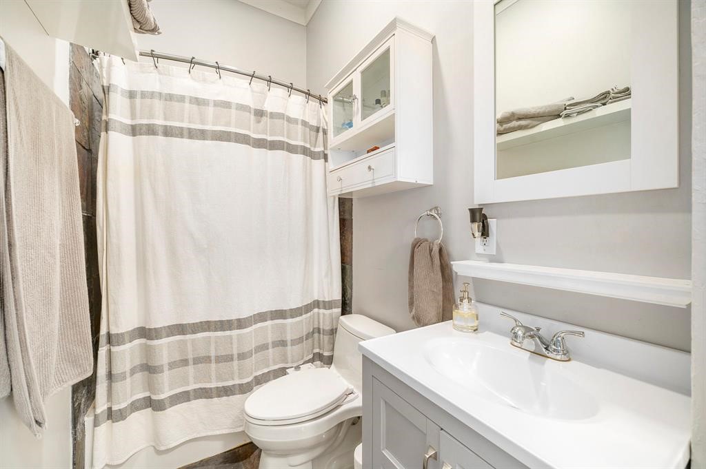 1317 Summer Street Property Photo 11