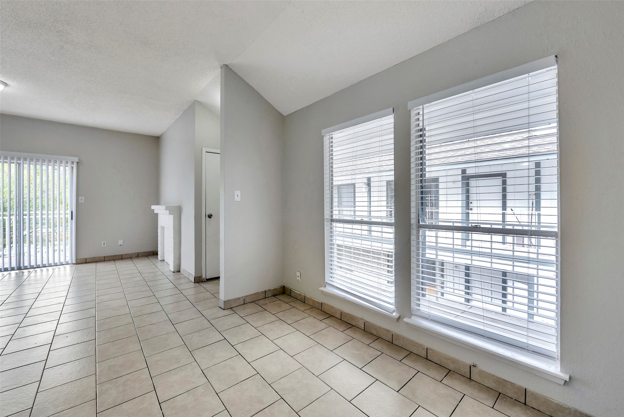 6110 W Mount Houston Road C Property Photo 8