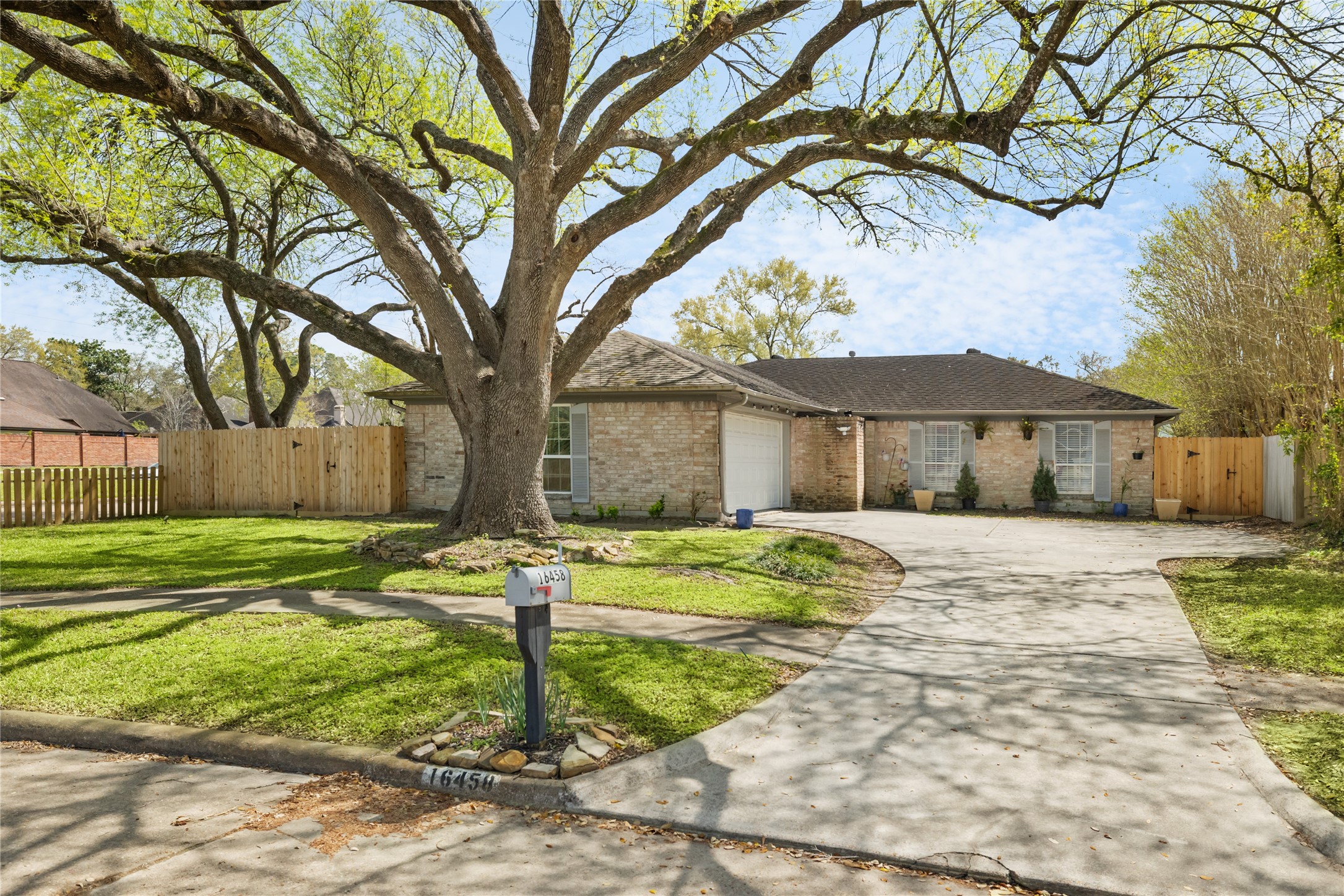 16458 Brookford Drive Property Photo
