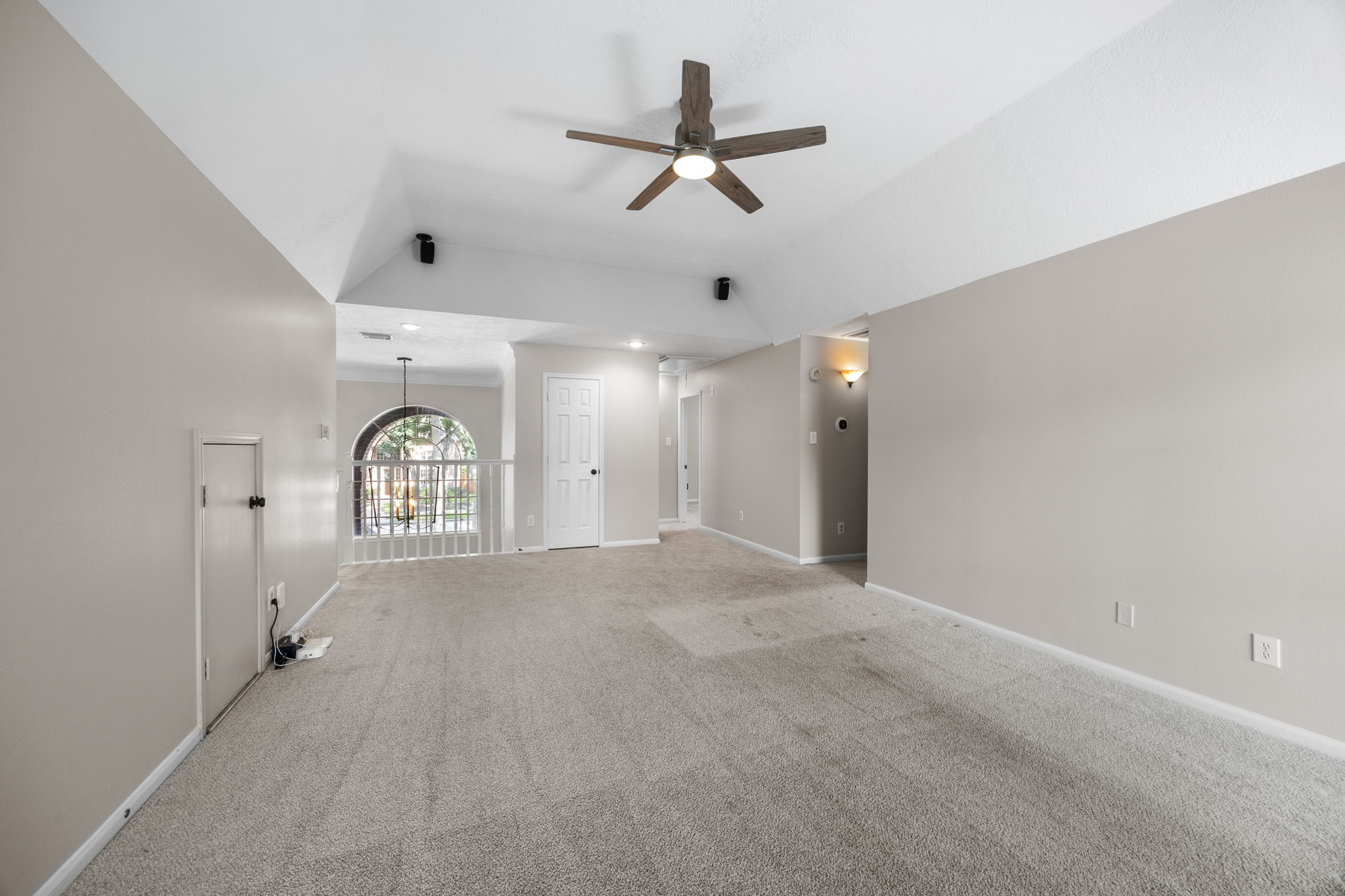 9015 Rhapsody Lane Property Photo 28