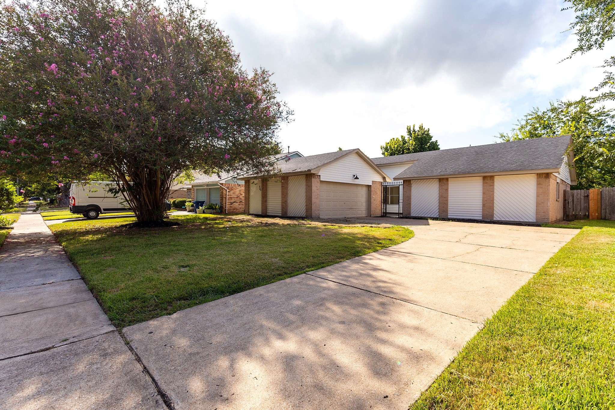 16003 Cerca Blanca Drive Property Photo 1