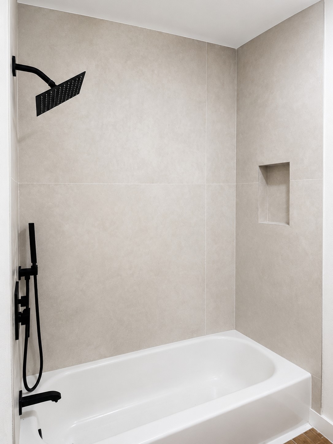 16003 Cerca Blanca Drive Property Photo 14