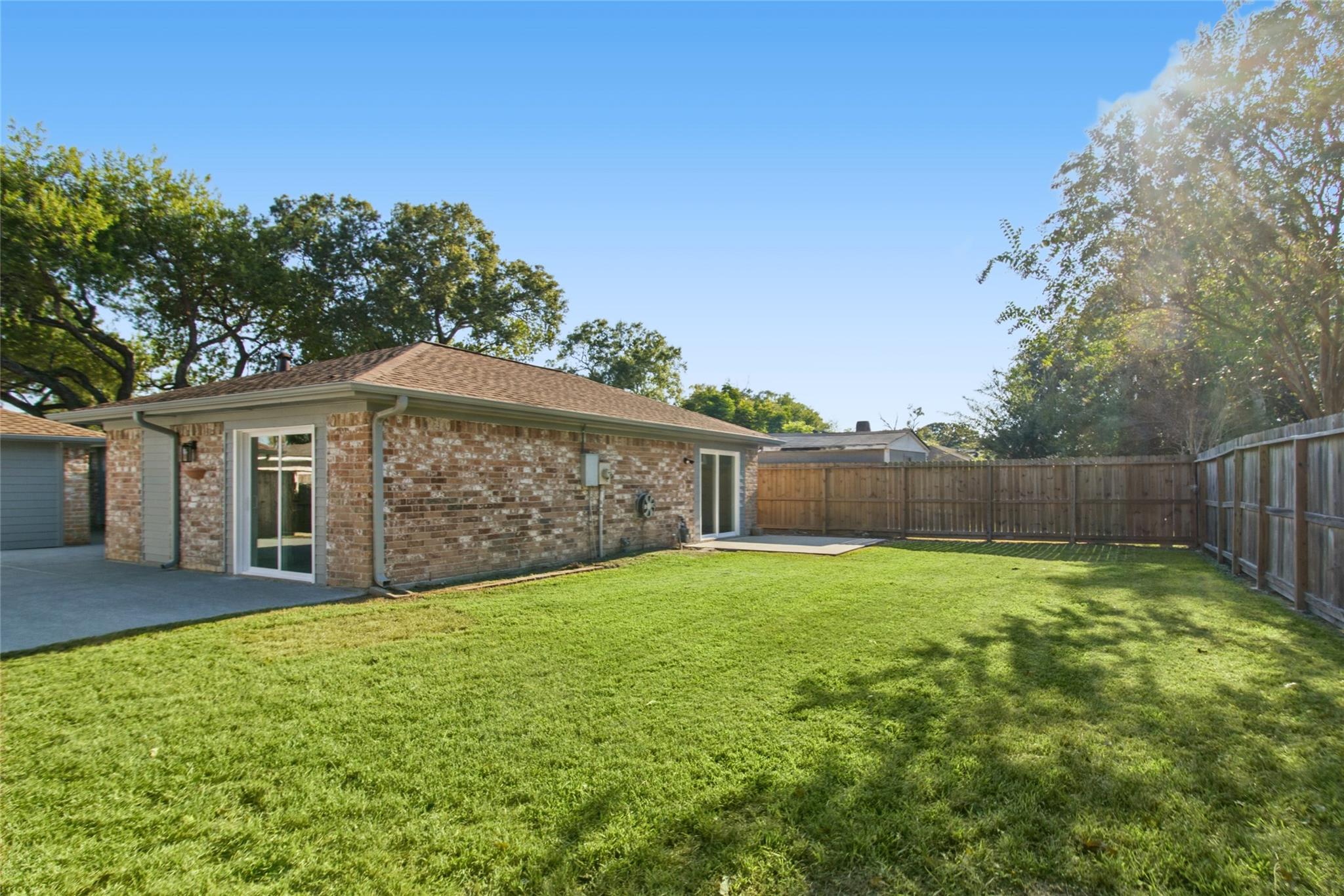 855 Silverpines Road Property Photo 11