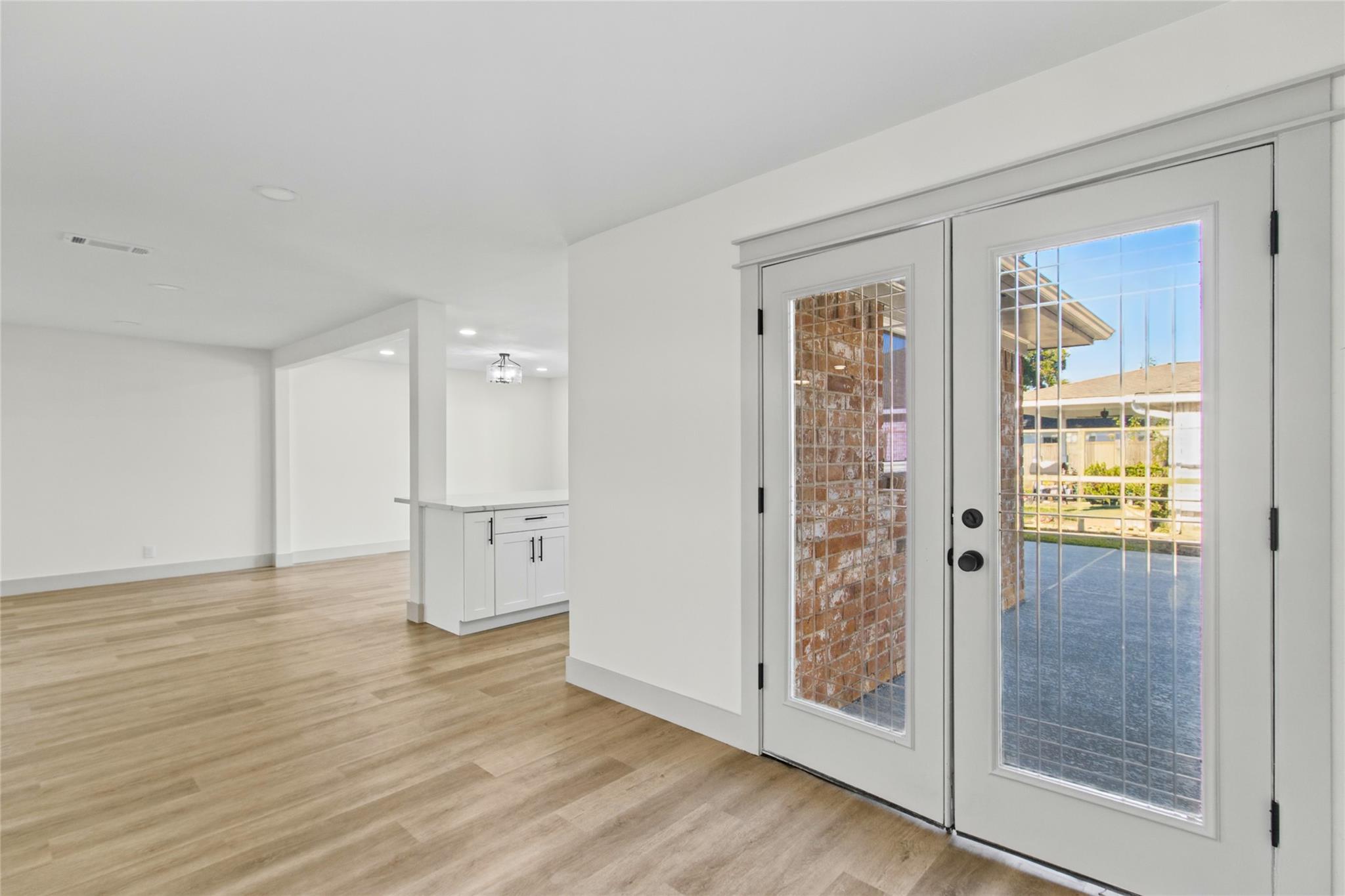 855 Silverpines Road Property Photo 14