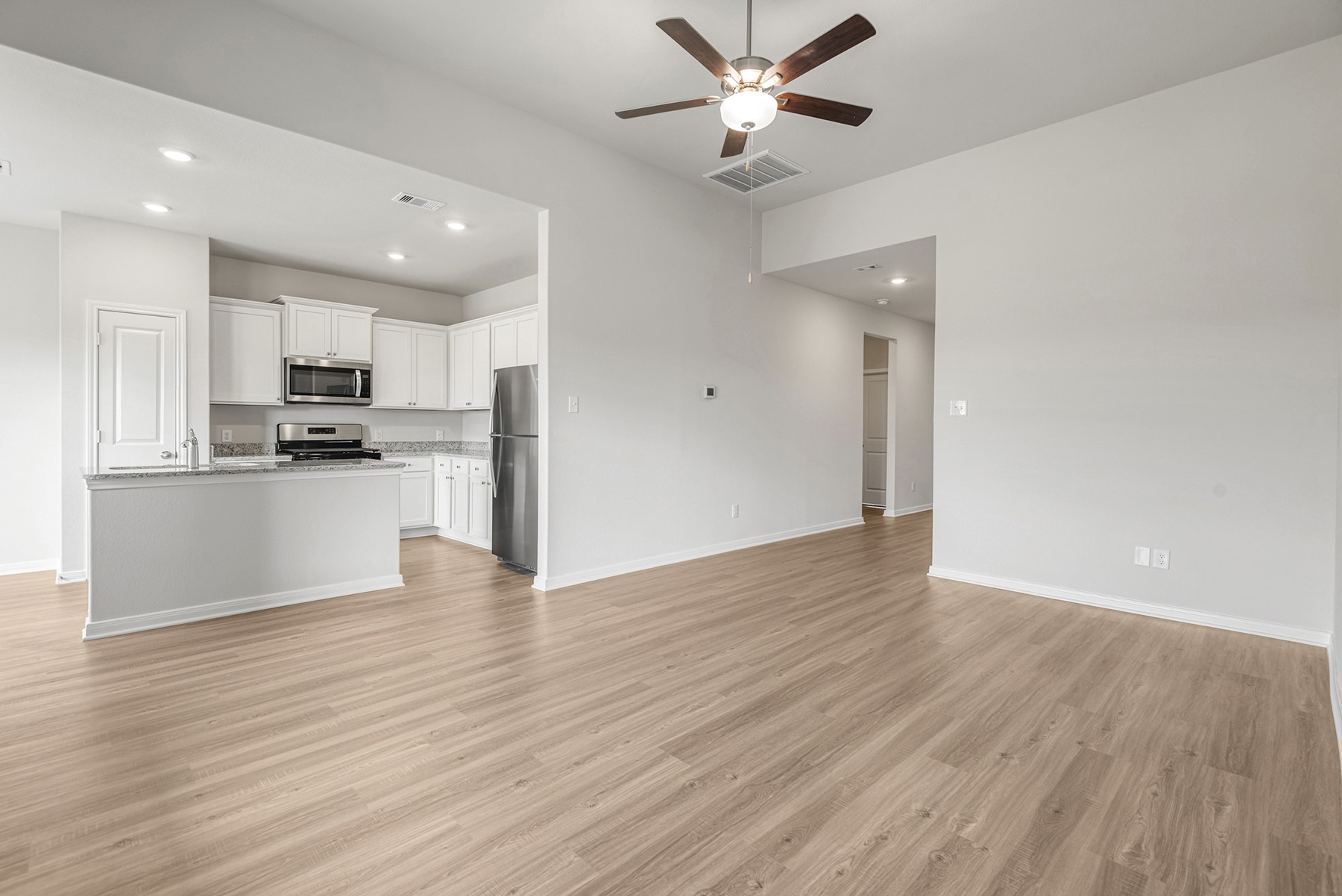 425 Polly Grove Drive Property Photo 3