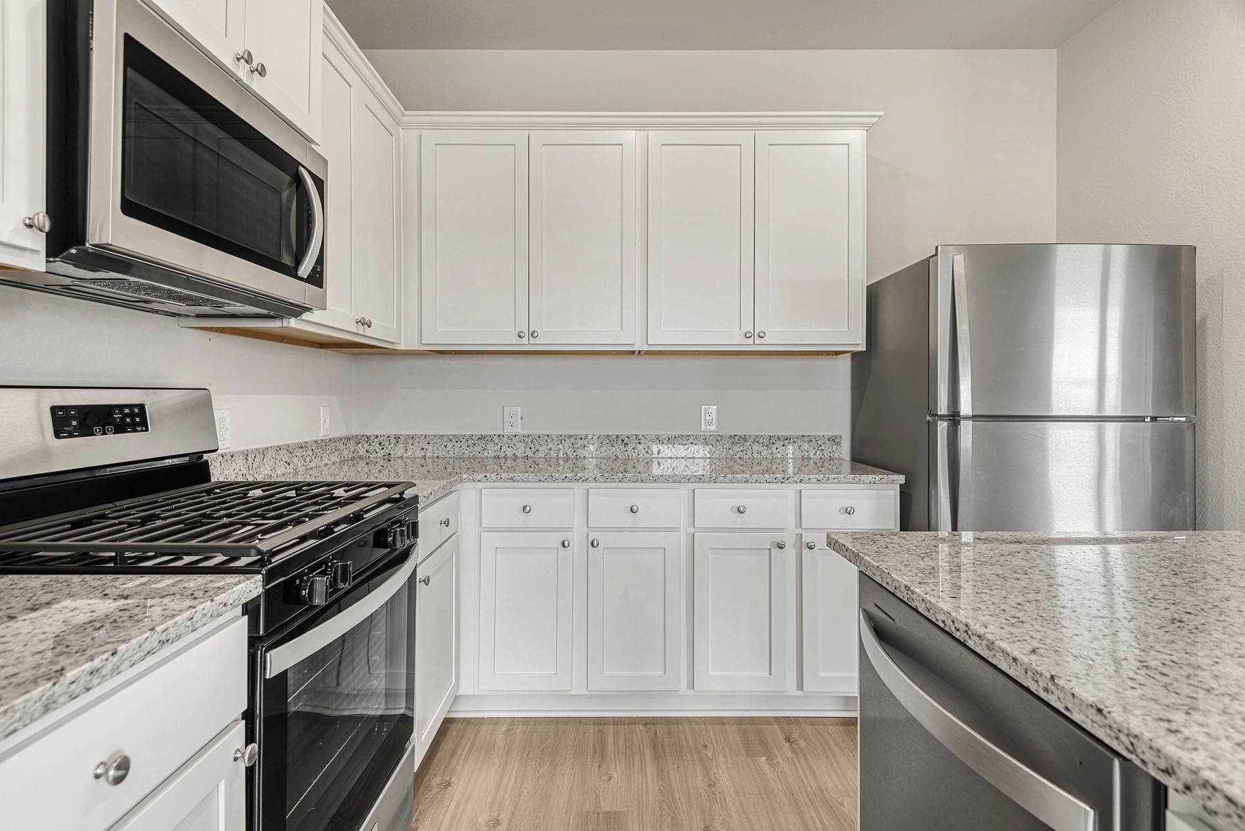 425 Polly Grove Drive Property Photo 4