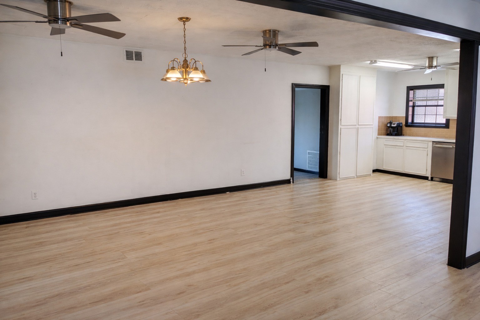 5315 Bayway Drive Property Photo 10