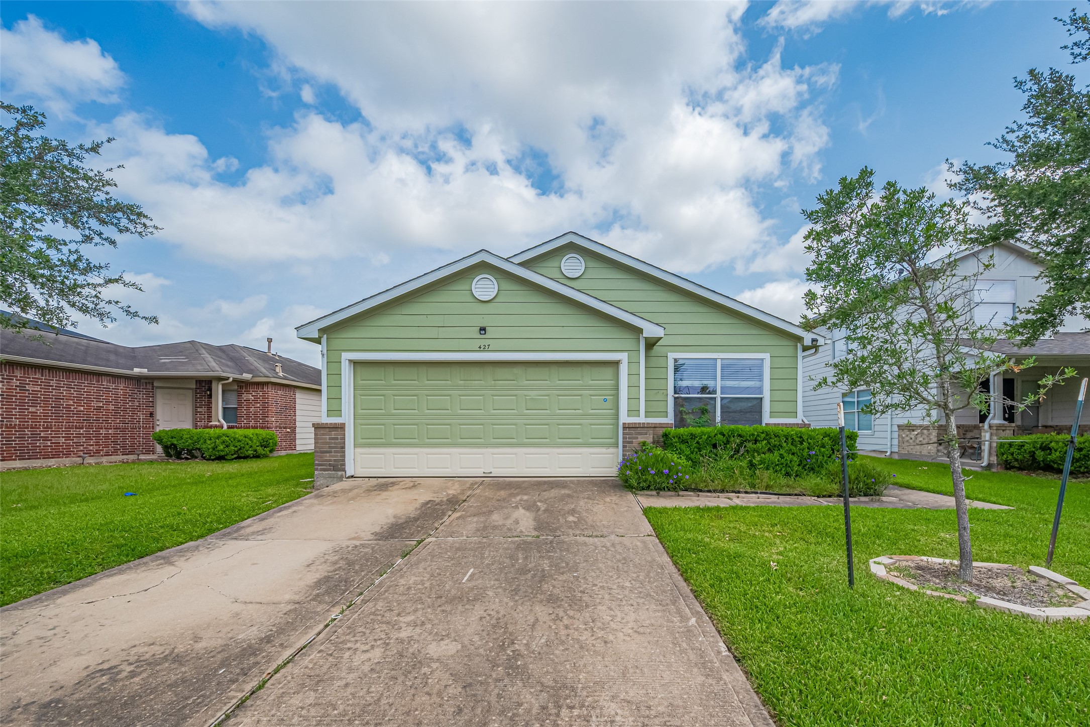 427 Sunset Colony Drive Property Photo 1