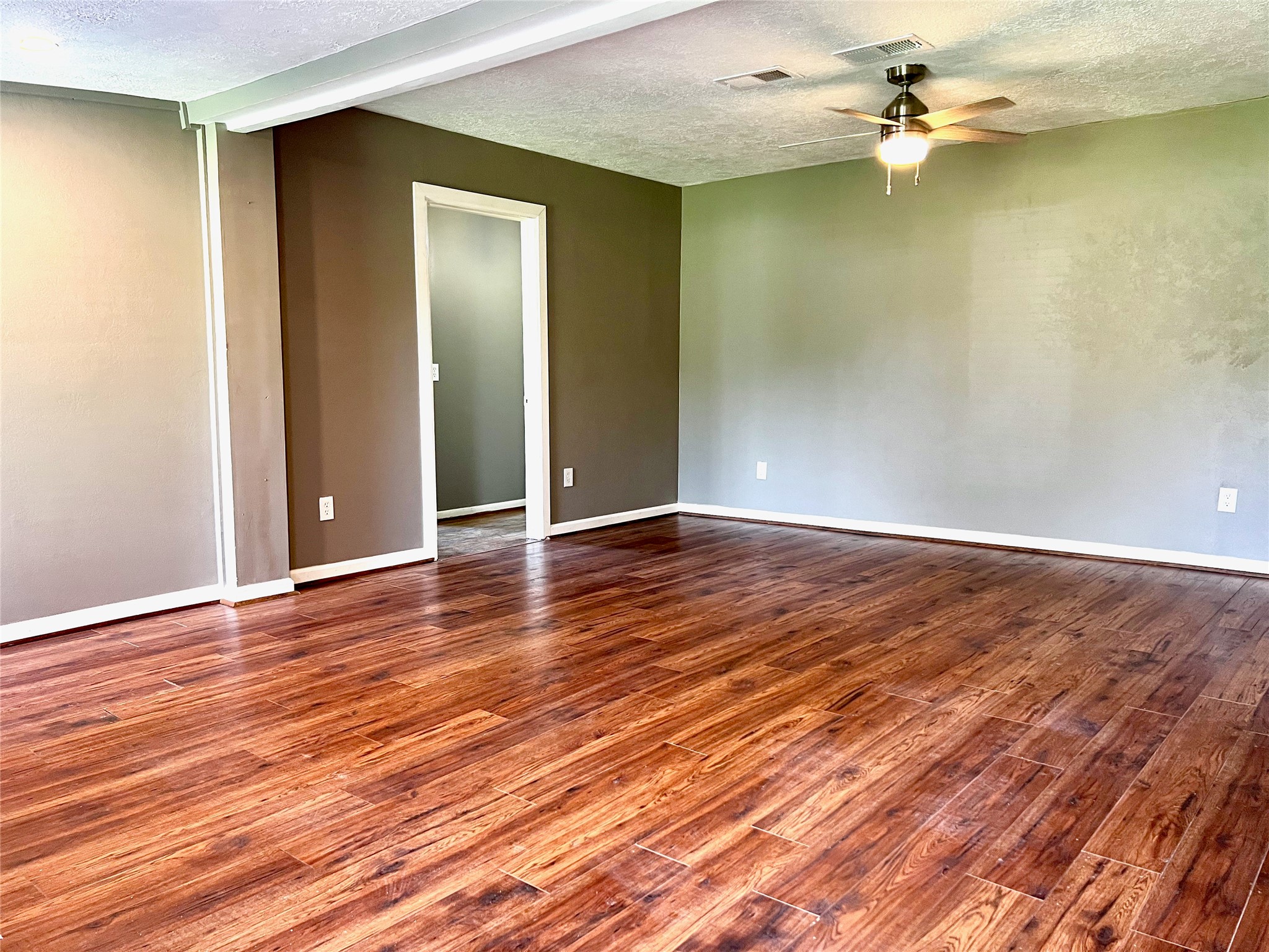3022 Goodson Loop Property Photo 3