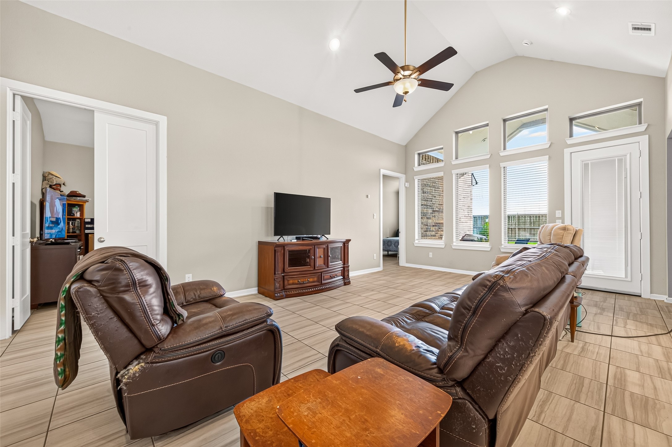 5814 Lavaca Lane Property Photo 9