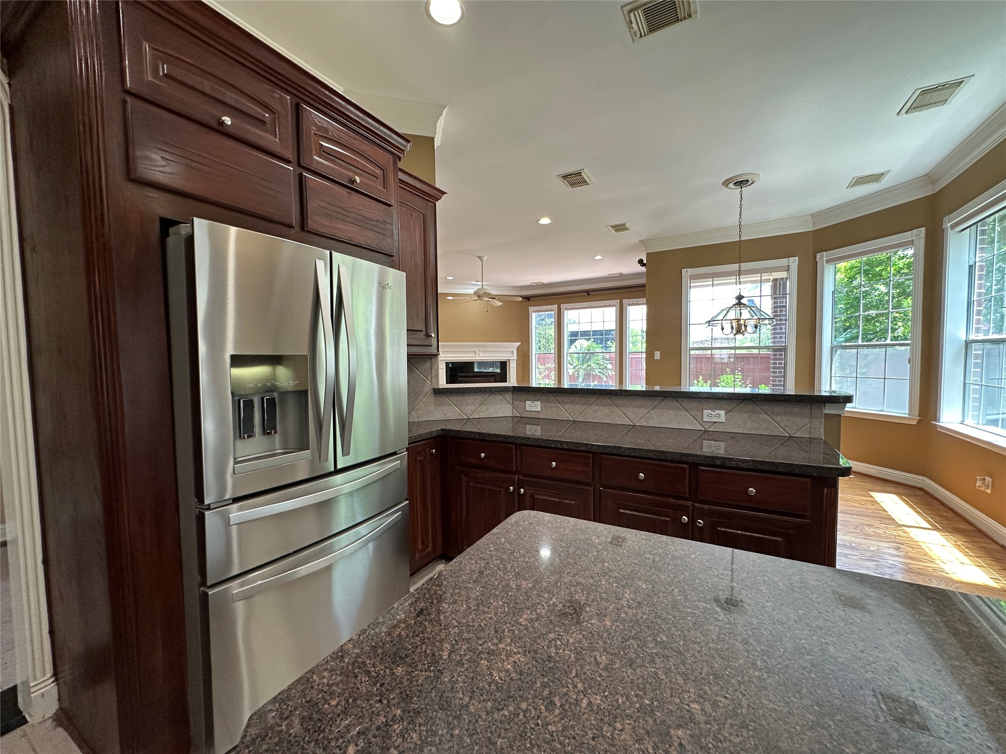 17 Ambleside Crescent Drive Property Photo 9