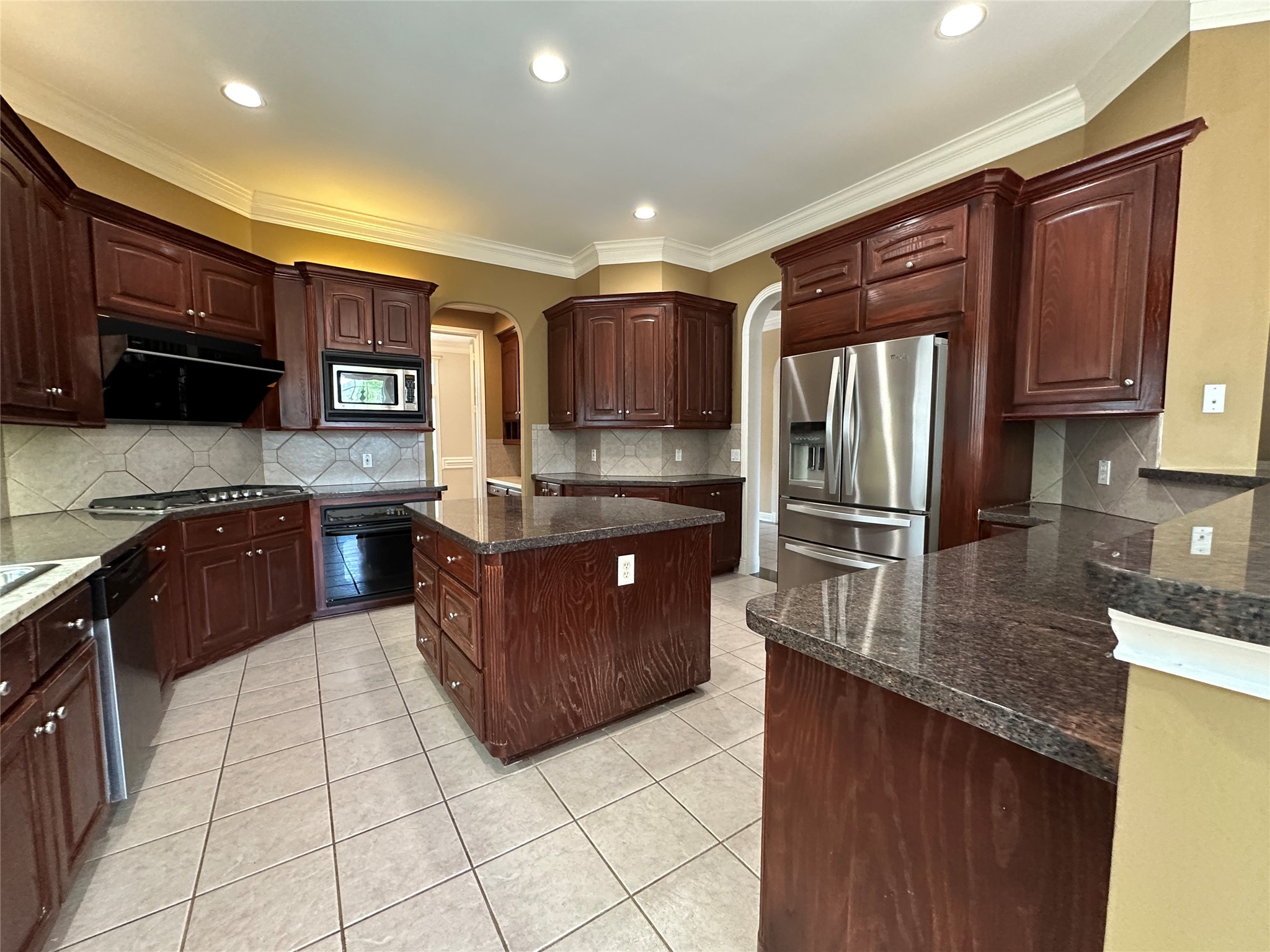 17 Ambleside Crescent Drive Property Photo 13