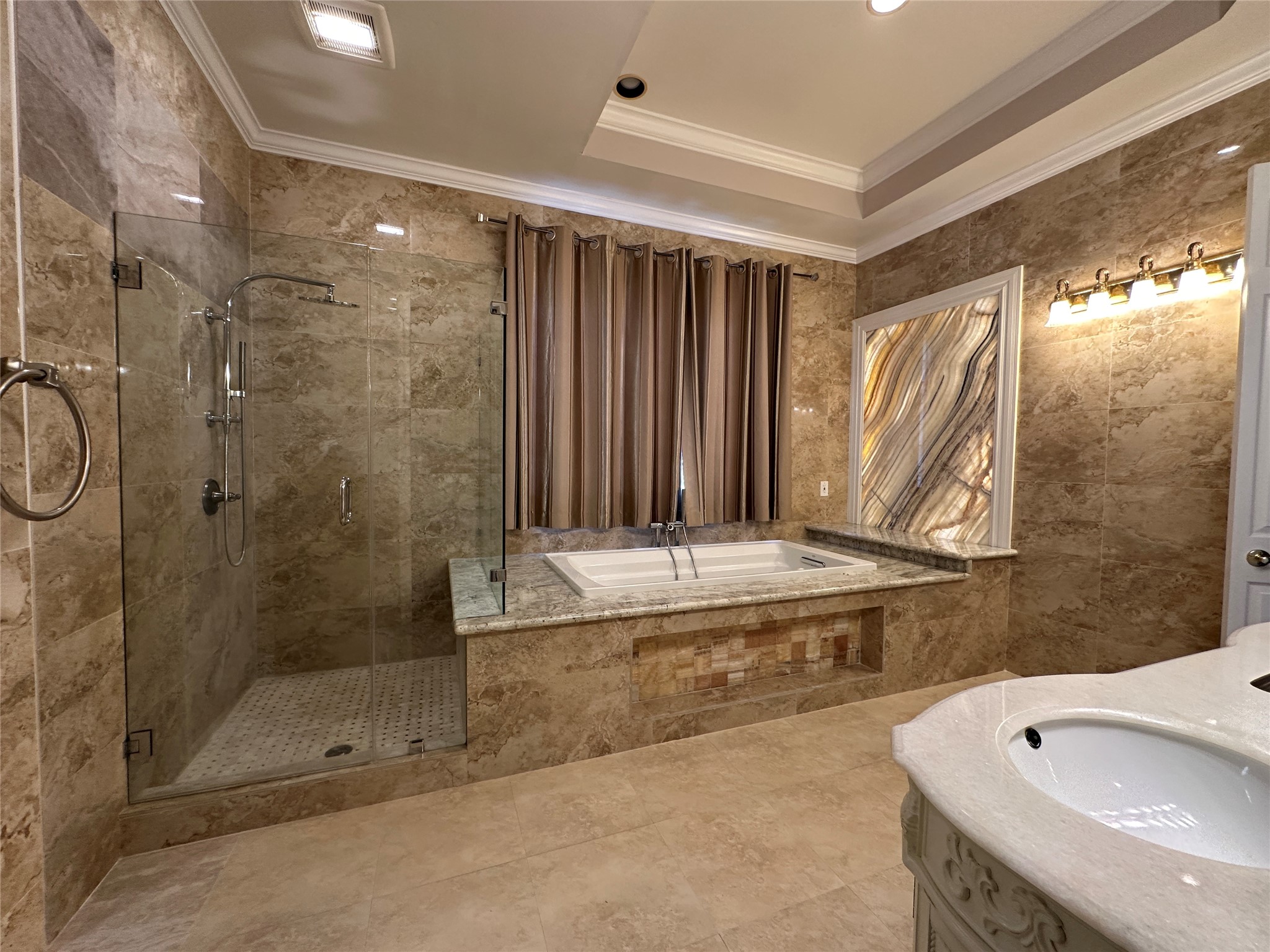 17 Ambleside Crescent Drive Property Photo 20