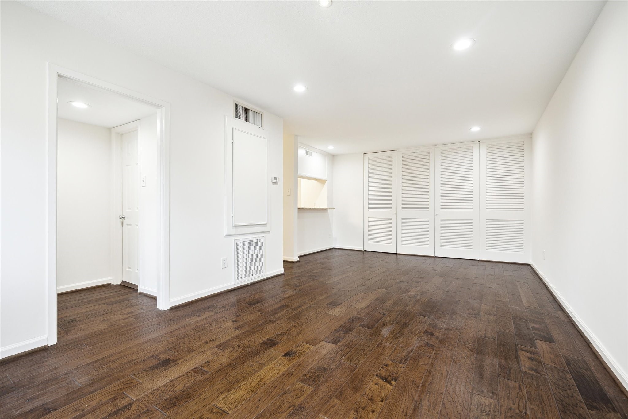3131 Cummins Street 85 Property Photo 1