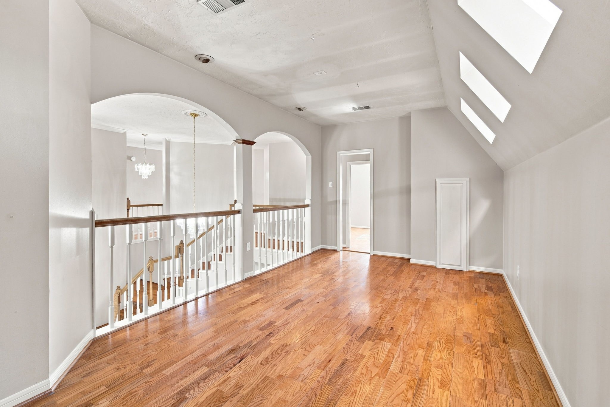 24622 Okehampton Drive Property Photo 9