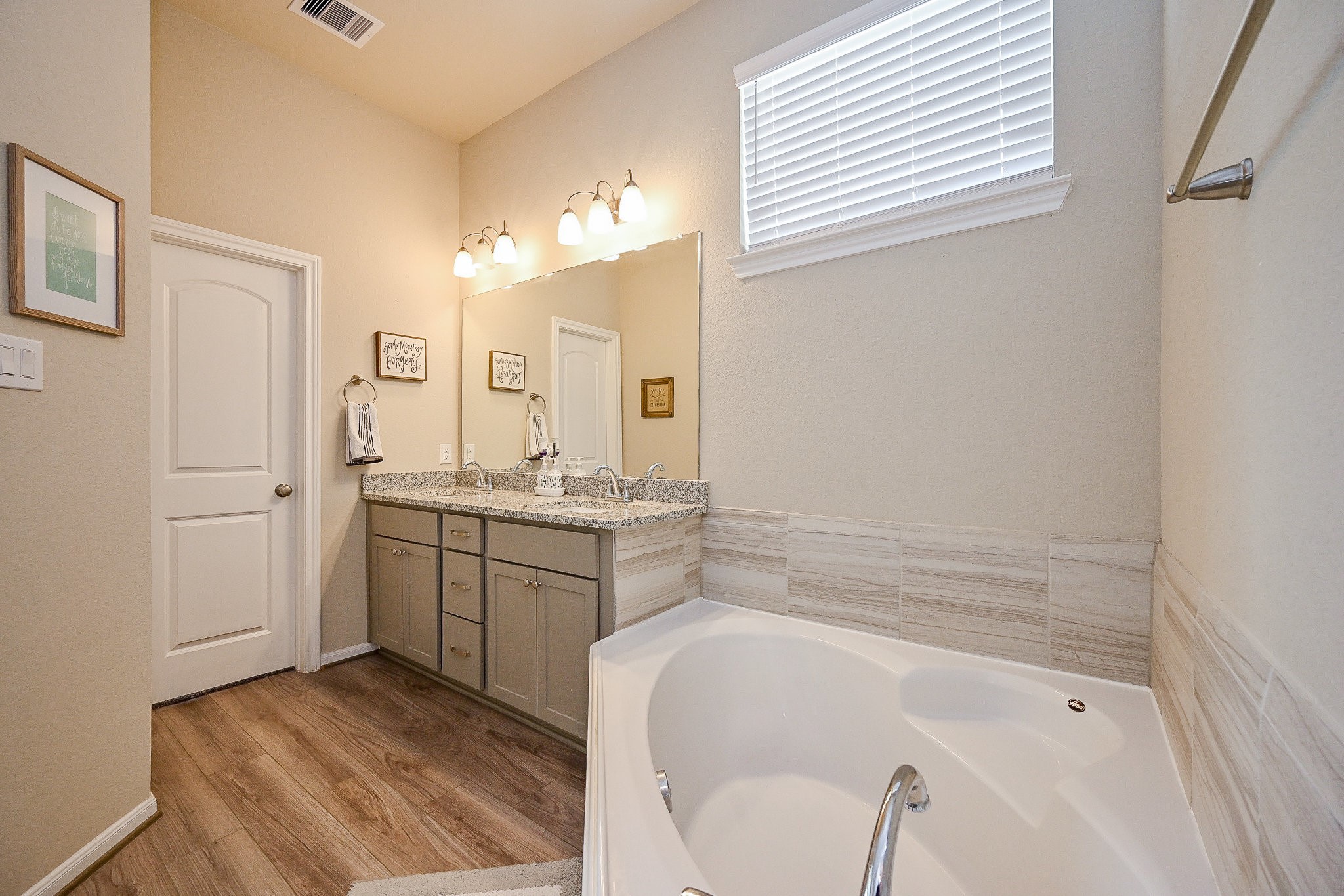 16103 Northern Cardinal Lane Property Photo 16