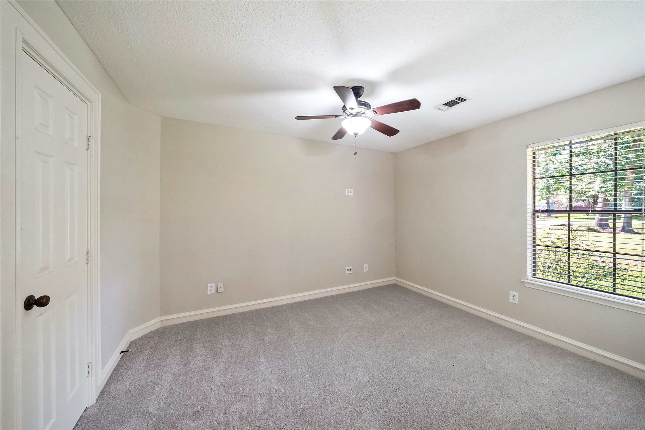 7415 Revelwood Drive Property Photo 16