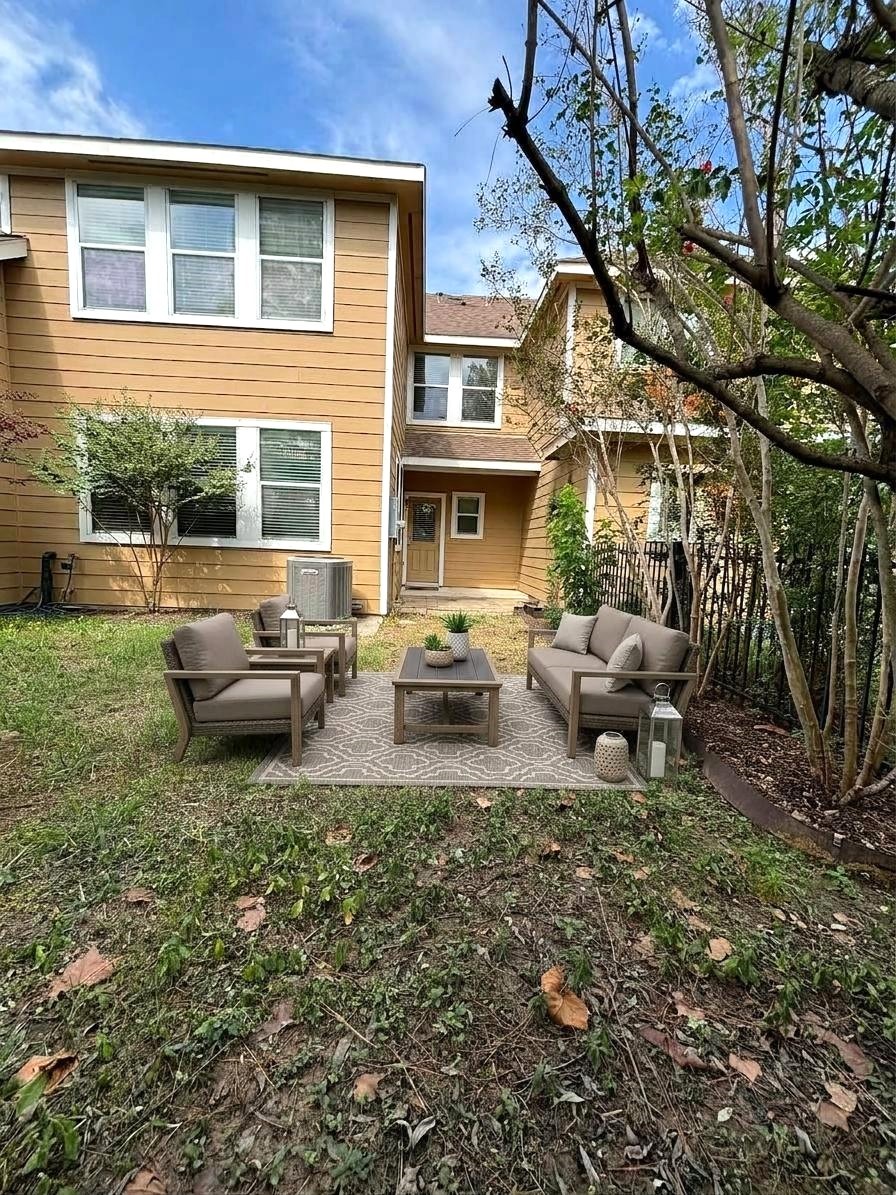 8415 Sunset Loch Drive Property Photo 13