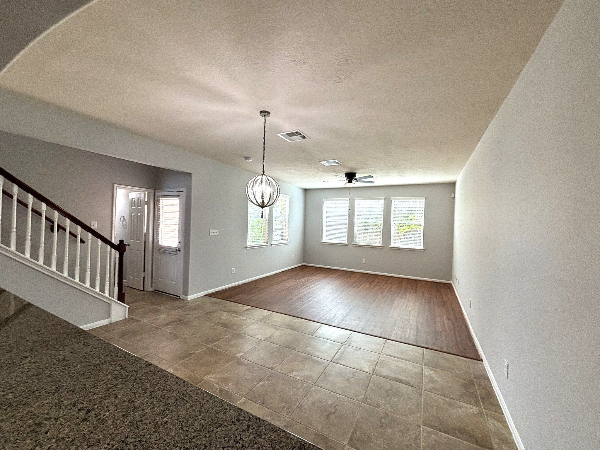 8415 Sunset Loch Drive Property Photo 16