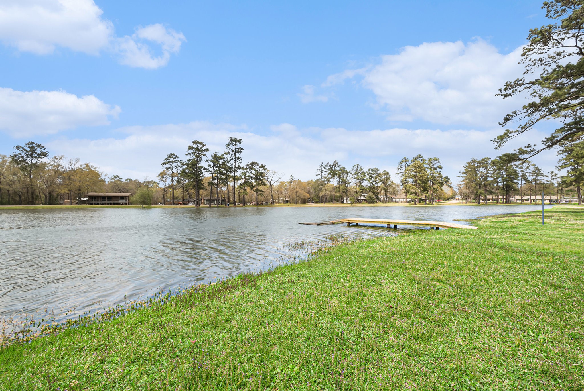 19331 E Lakeshore Drive Property Photo 25