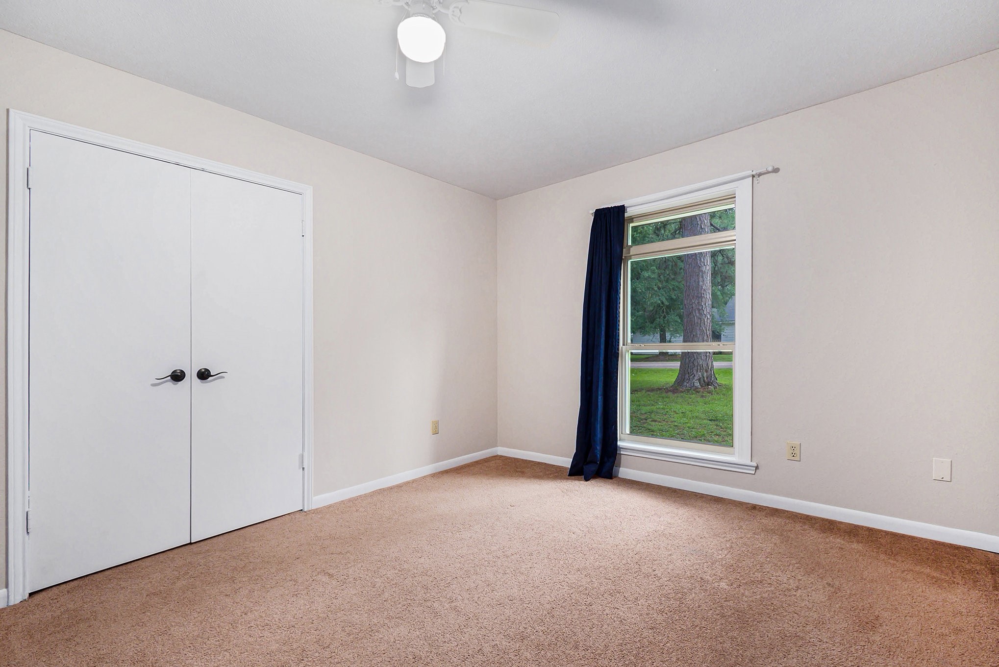 19331 E Lakeshore Drive Property Photo 31