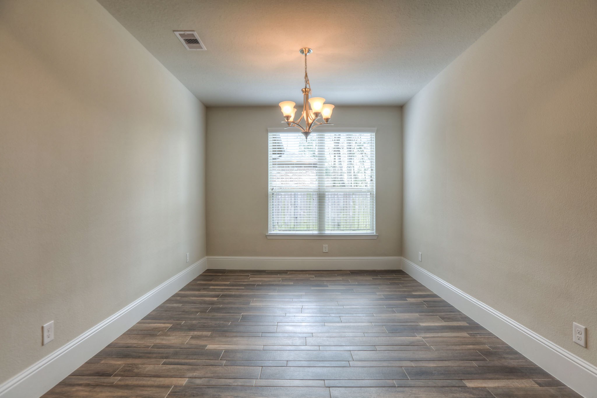 19 Cohasset Place Property Photo 8