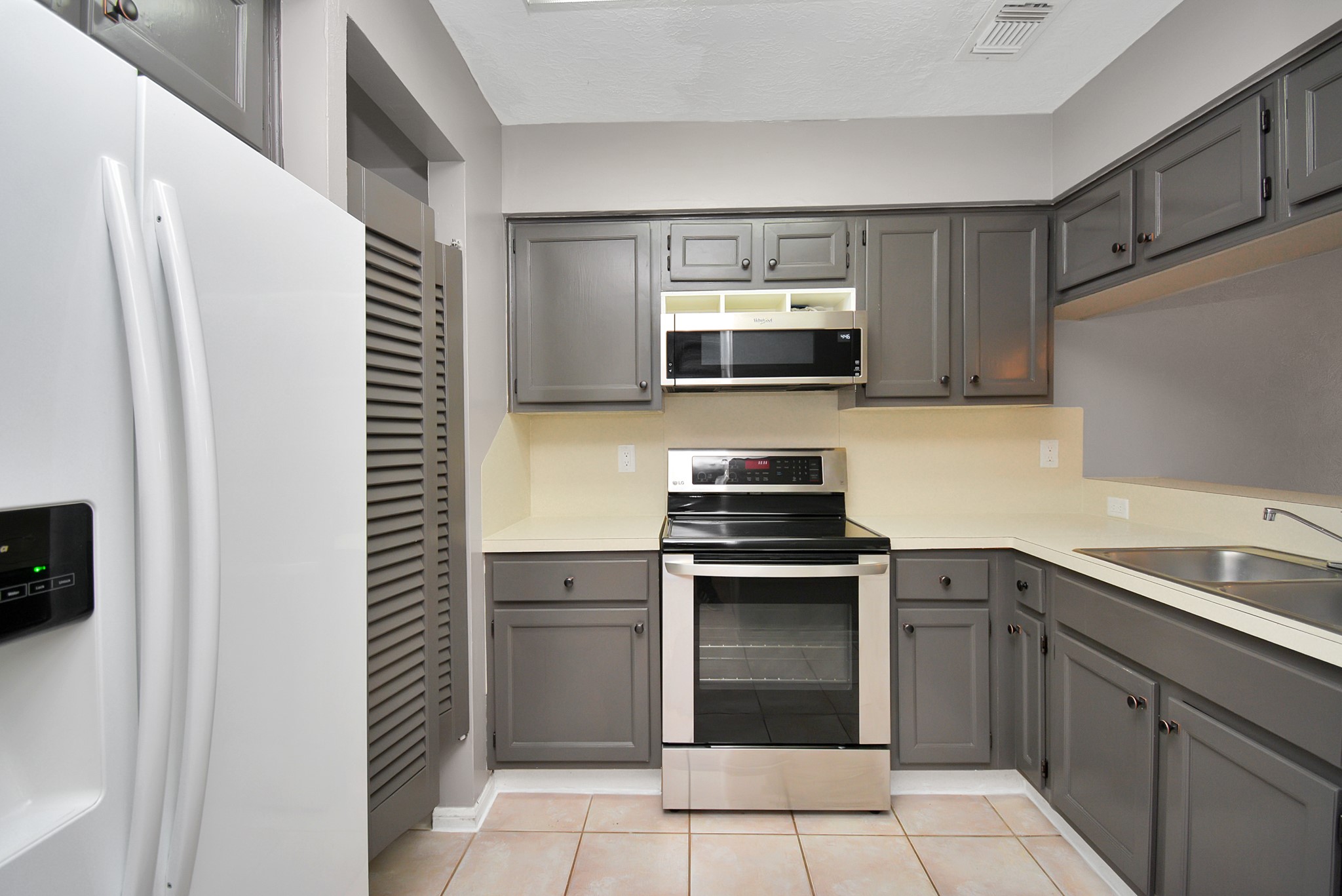 12755 Mill Ridge Drive 616 Property Photo 14