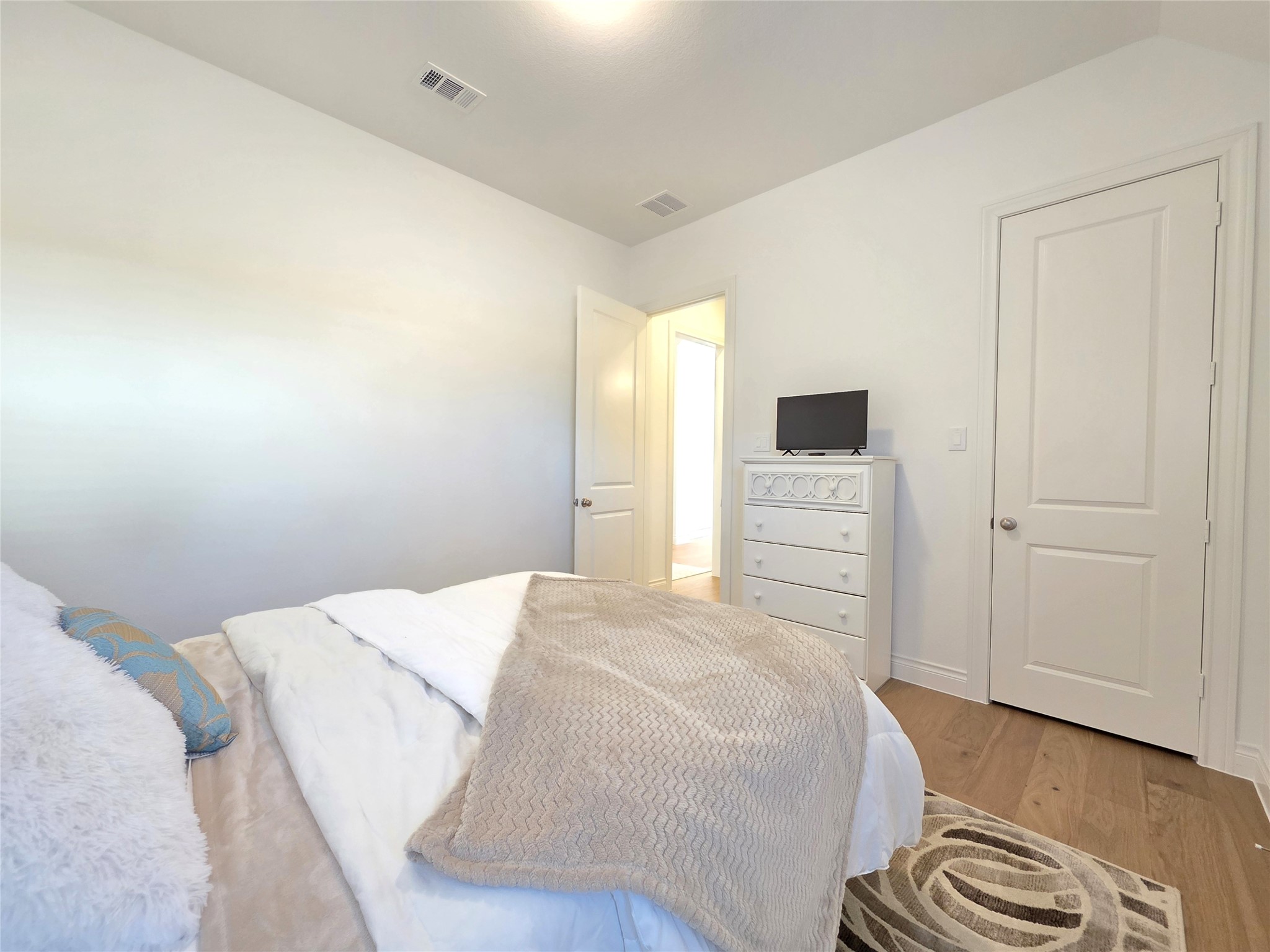 22045 Gateway Arch Drive Property Photo 22